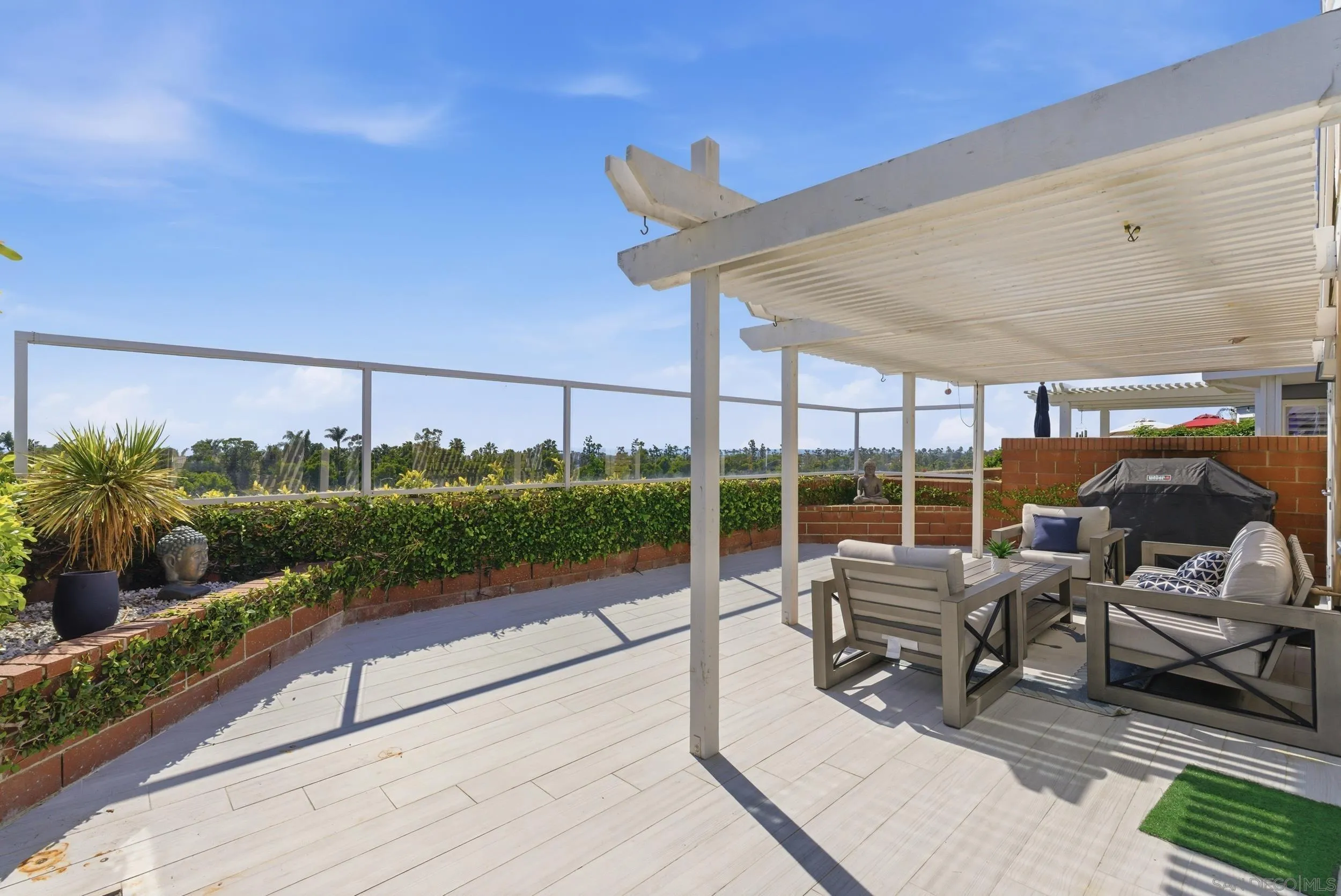 https://cdn.realtyfeed.com/cdn/127/260011334/830284e2a53e62f861cc8f3fc003d8a3.webp