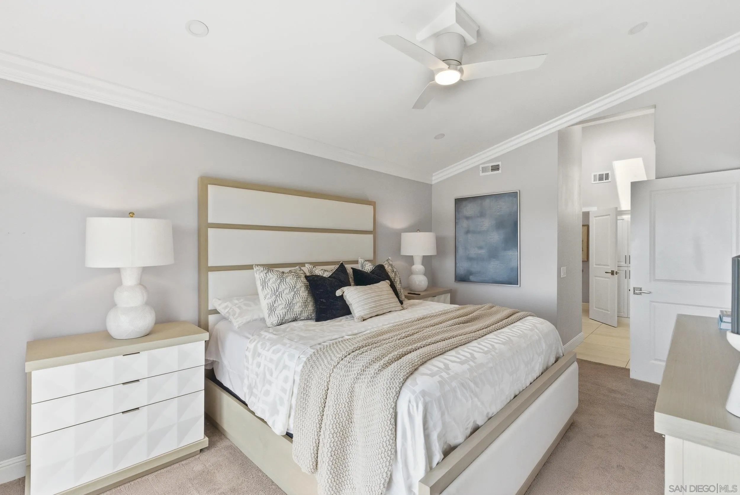 https://cdn.realtyfeed.com/cdn/127/260011334/d437148cb2ac1fc08ccd69826d7342e1.webp
