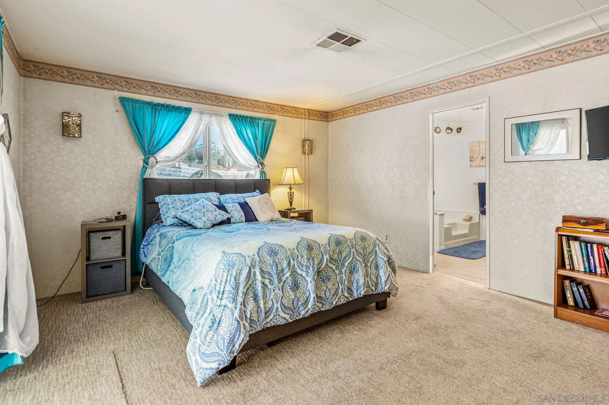 https://cdn.realtyfeed.com/cdn/127/260011336/1cc808867c6fff59f835ae0968c7bf42.webp