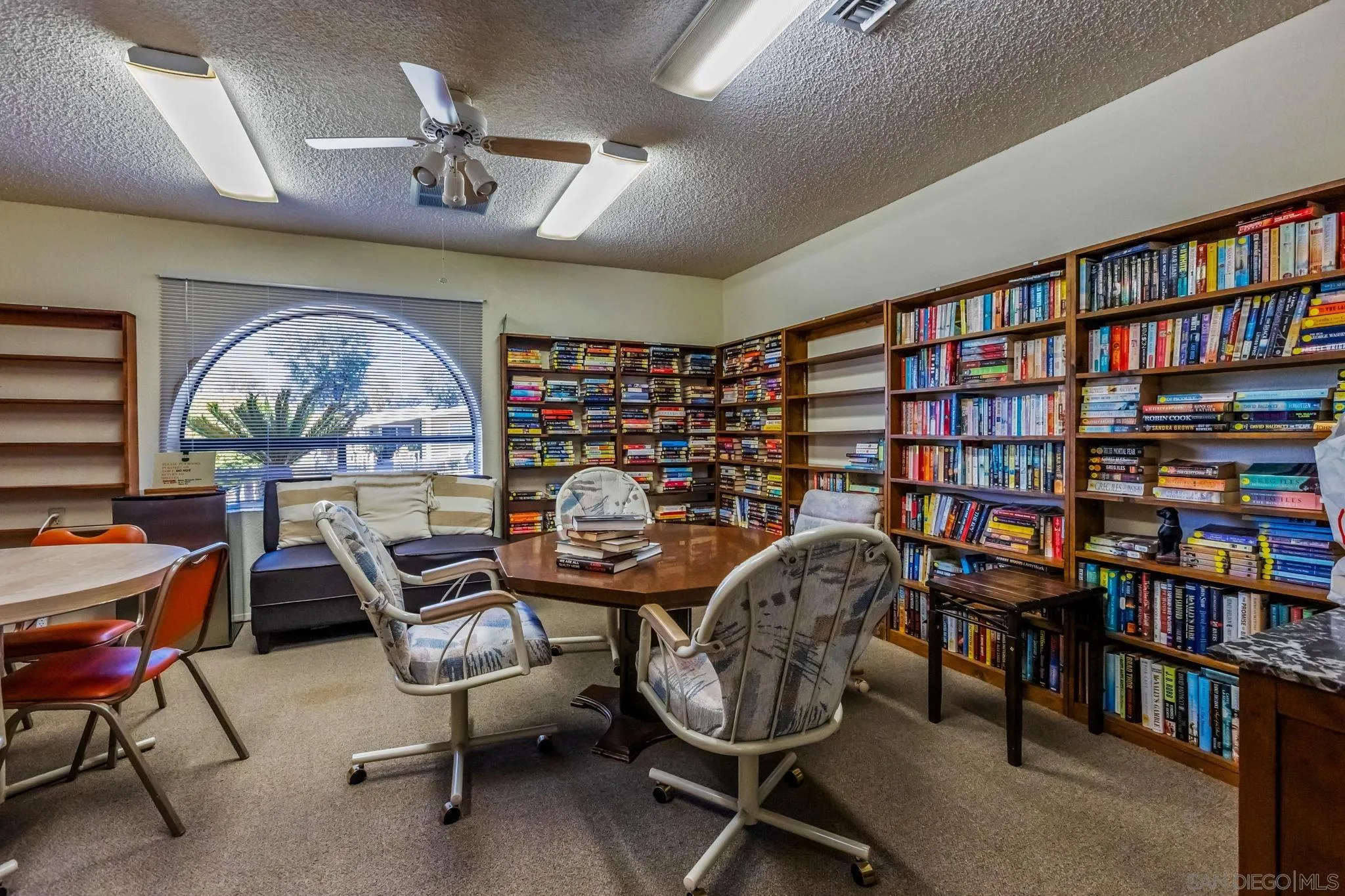 https://cdn.realtyfeed.com/cdn/127/260011336/25de58e3144cde5d32257e46dfe7065e.webp
