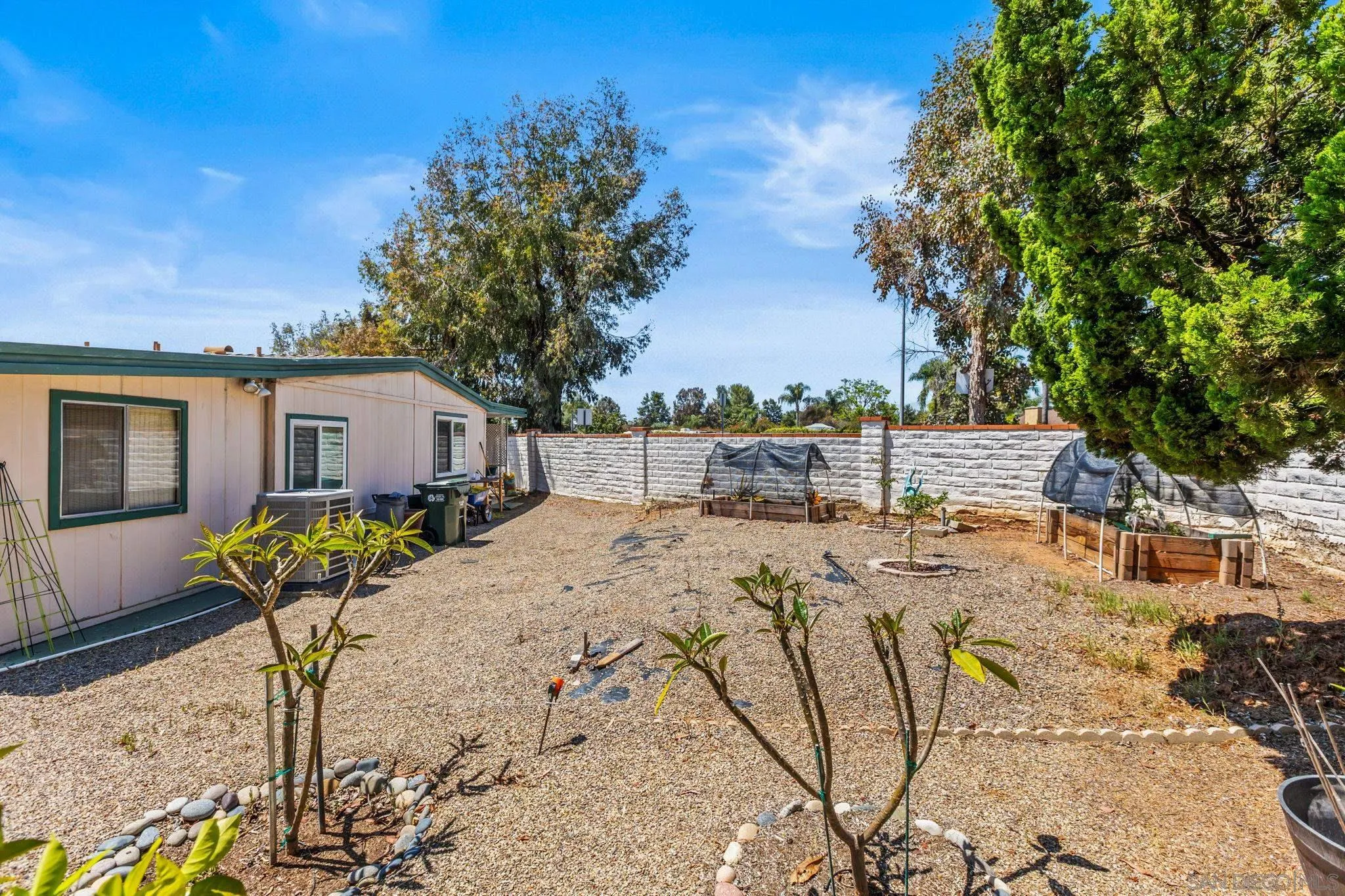 https://cdn.realtyfeed.com/cdn/127/260011336/420fea438c4eed8293c9035436f62135.webp