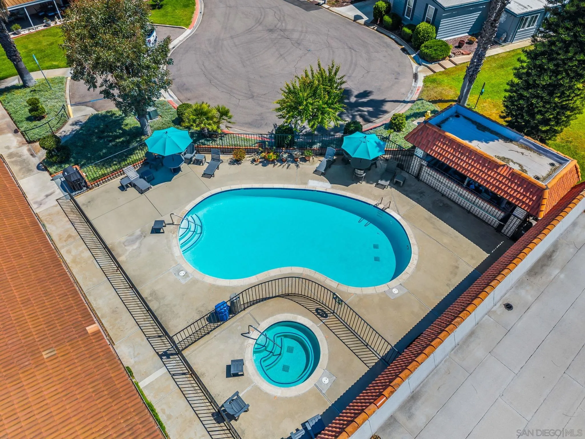 https://cdn.realtyfeed.com/cdn/127/260011336/5b51237eb4fe7db41088f4636963fd1c.webp