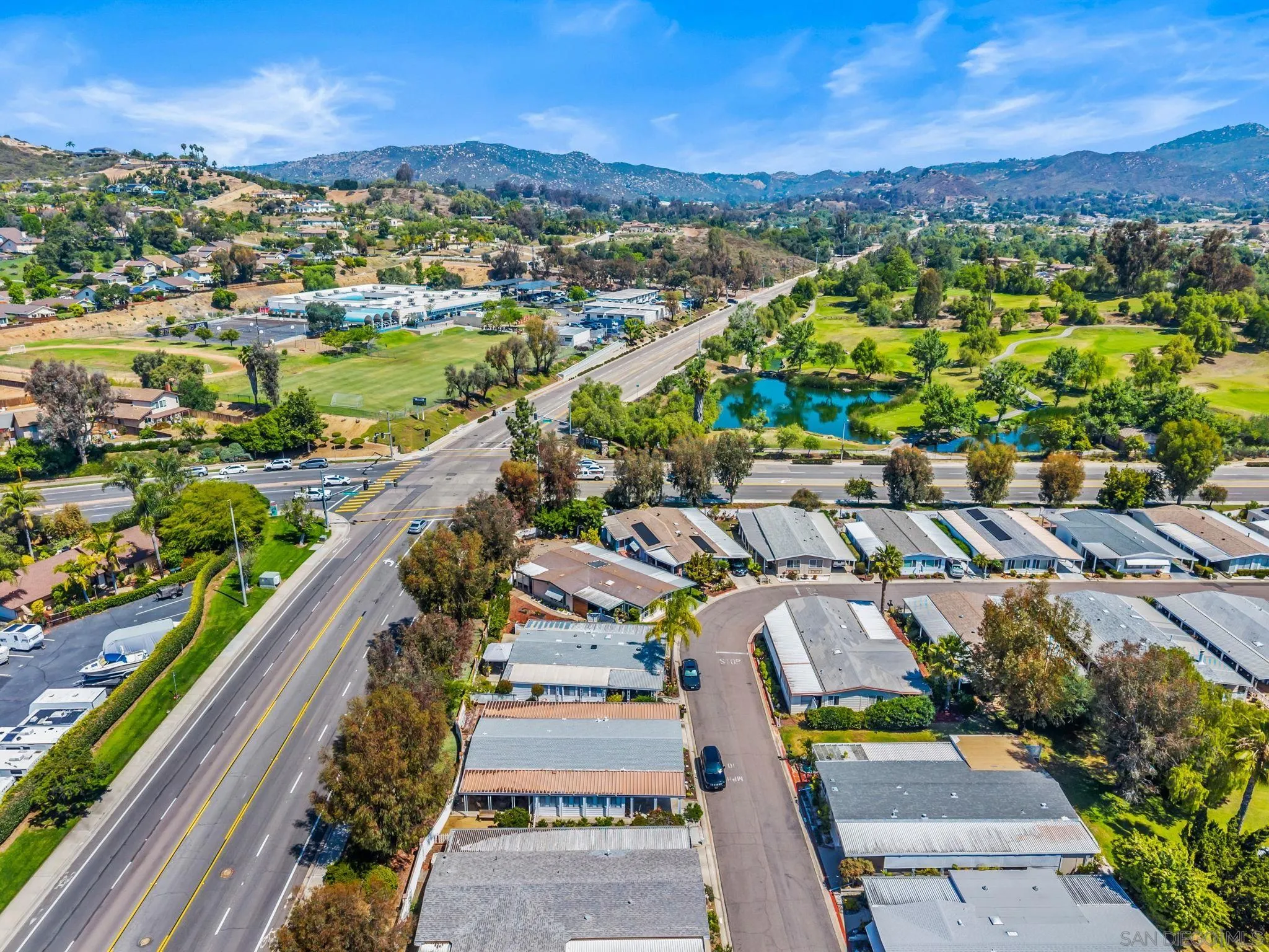 https://cdn.realtyfeed.com/cdn/127/260011336/b577f02b7719552d432153f4359f4c23.webp