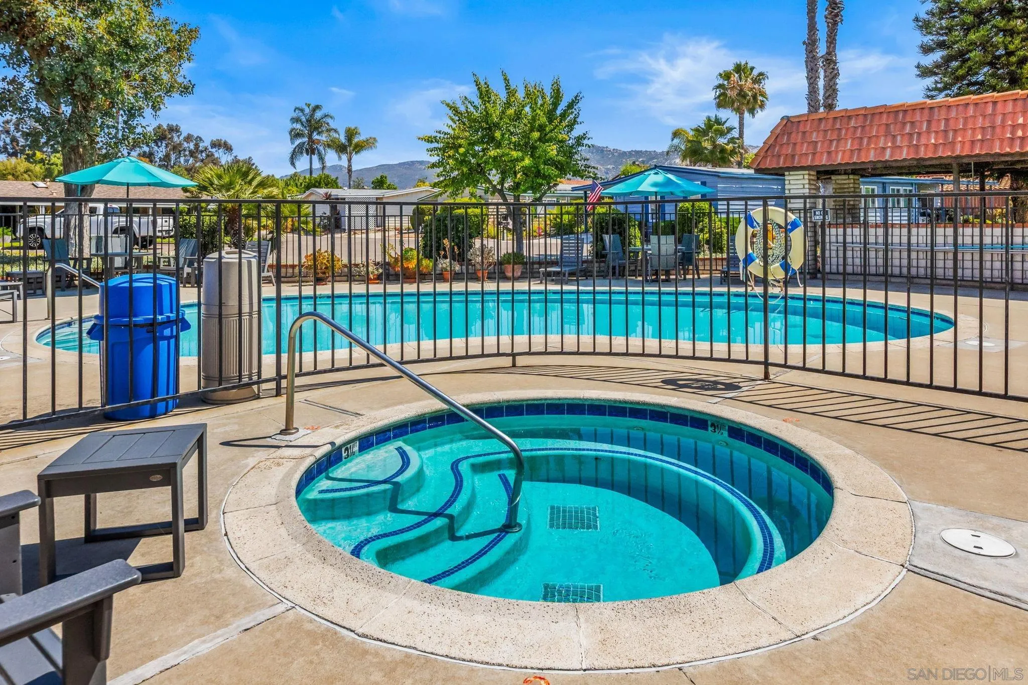 https://cdn.realtyfeed.com/cdn/127/260011336/c5c7d4384bddf3e7253b241ff34ed2dc.webp