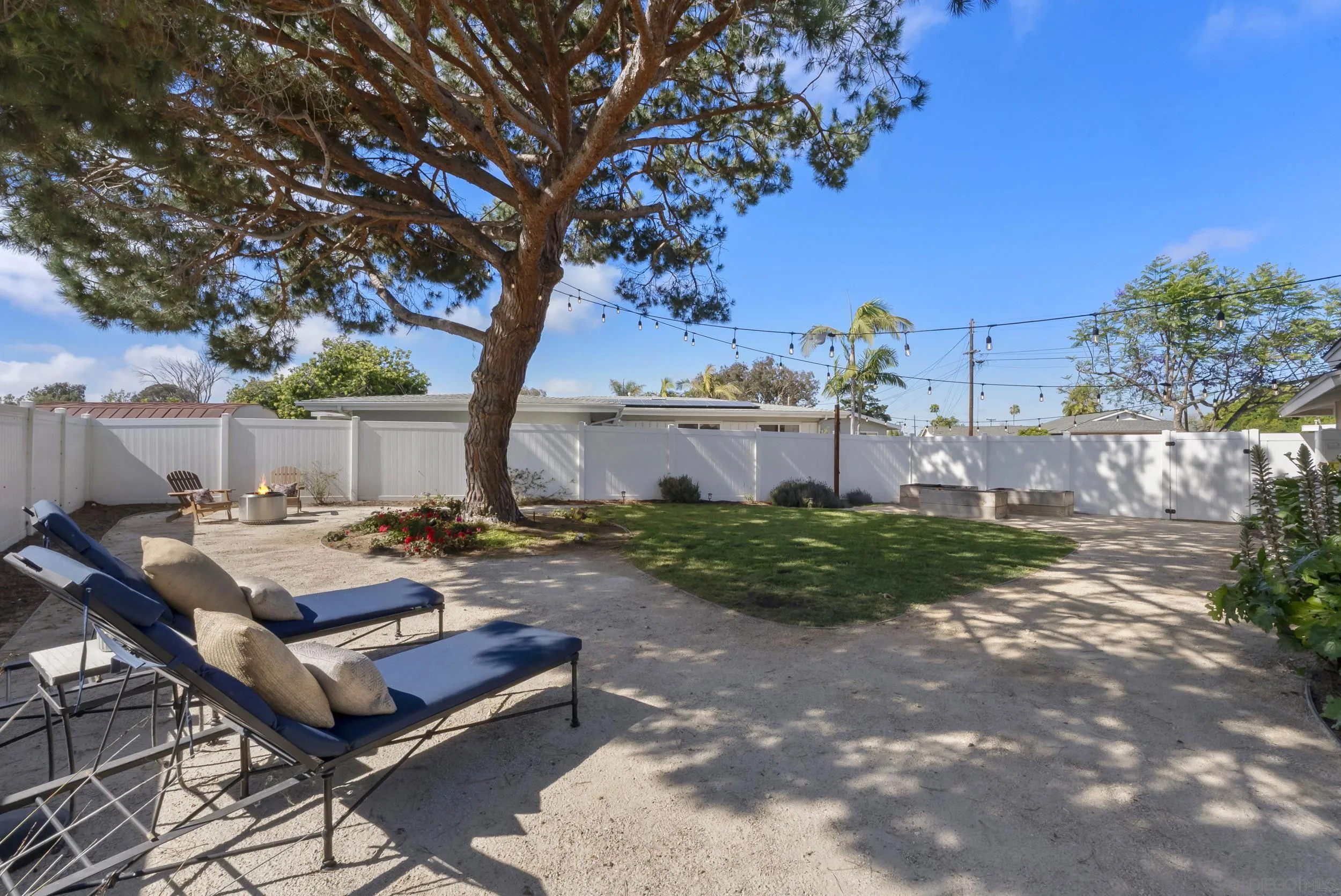 https://cdn.realtyfeed.com/cdn/127/260011337/43f3a28ac030a5ef8f019c0ac19c5e4a.webp