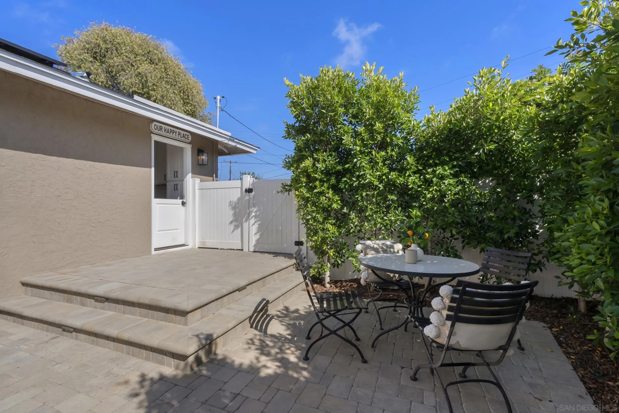 https://cdn.realtyfeed.com/cdn/127/260011337/5606f597c5e89ac1733993171c37e8d1.webp