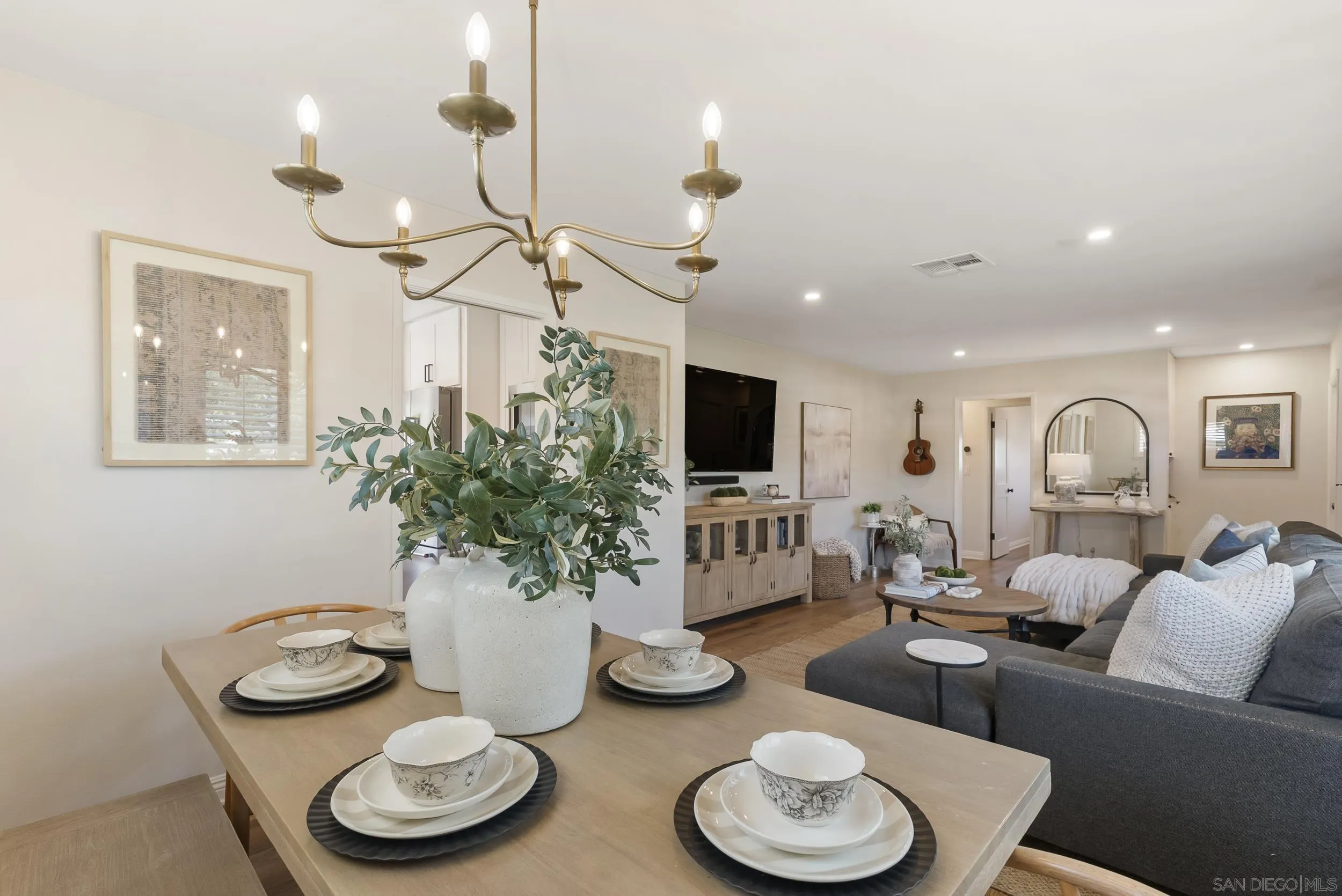 https://cdn.realtyfeed.com/cdn/127/260011337/746abc84950dc14781a22837cfb7efae.webp