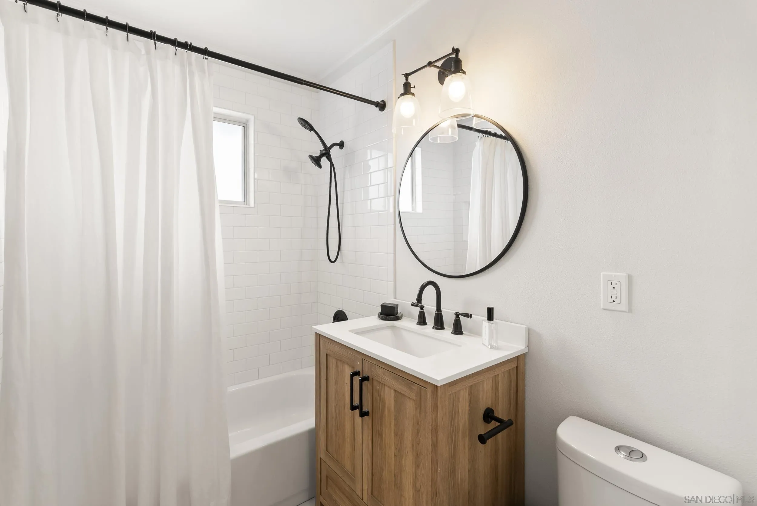 https://cdn.realtyfeed.com/cdn/127/260011337/772e3dc161439c6a7275fc803346747f.webp