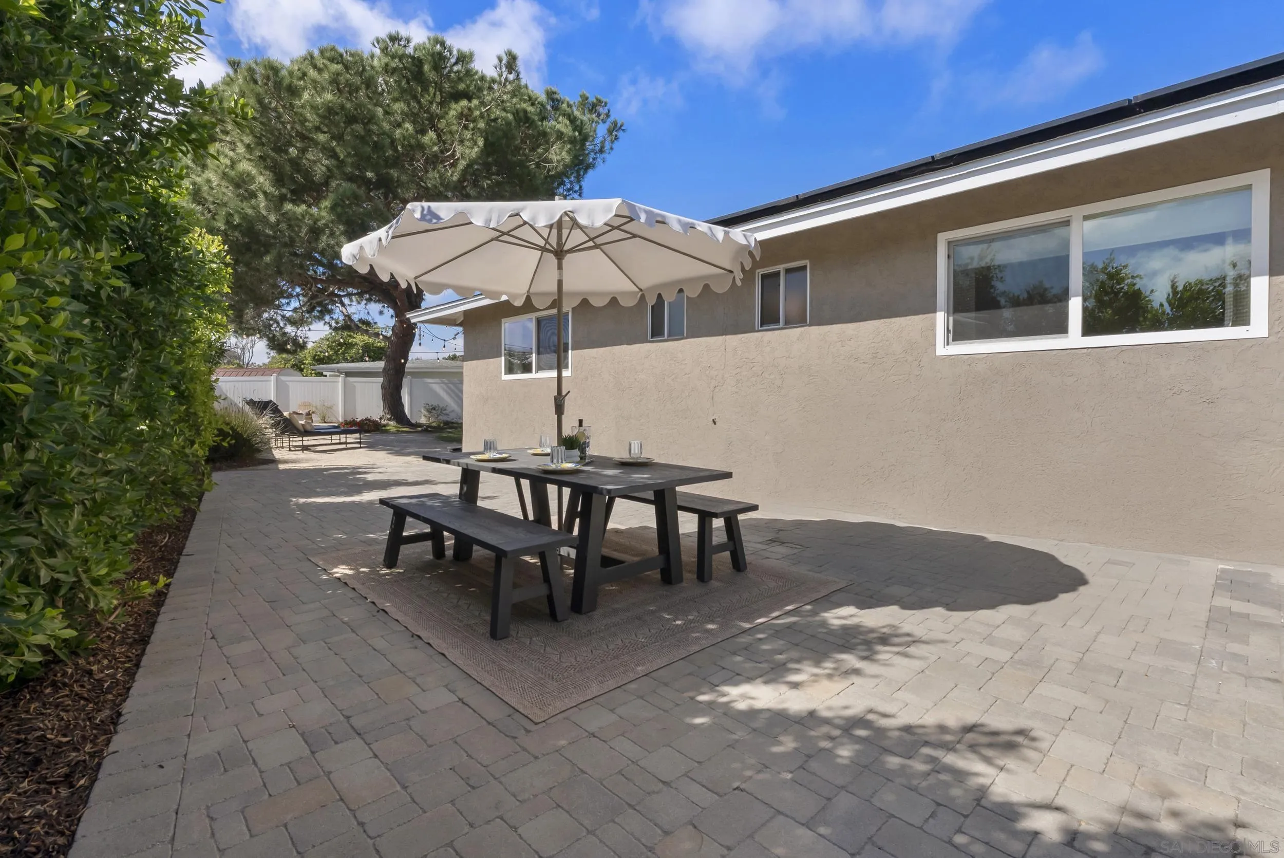 https://cdn.realtyfeed.com/cdn/127/260011337/a0a03ceb7bac8d191519e4f042a3391c.webp
