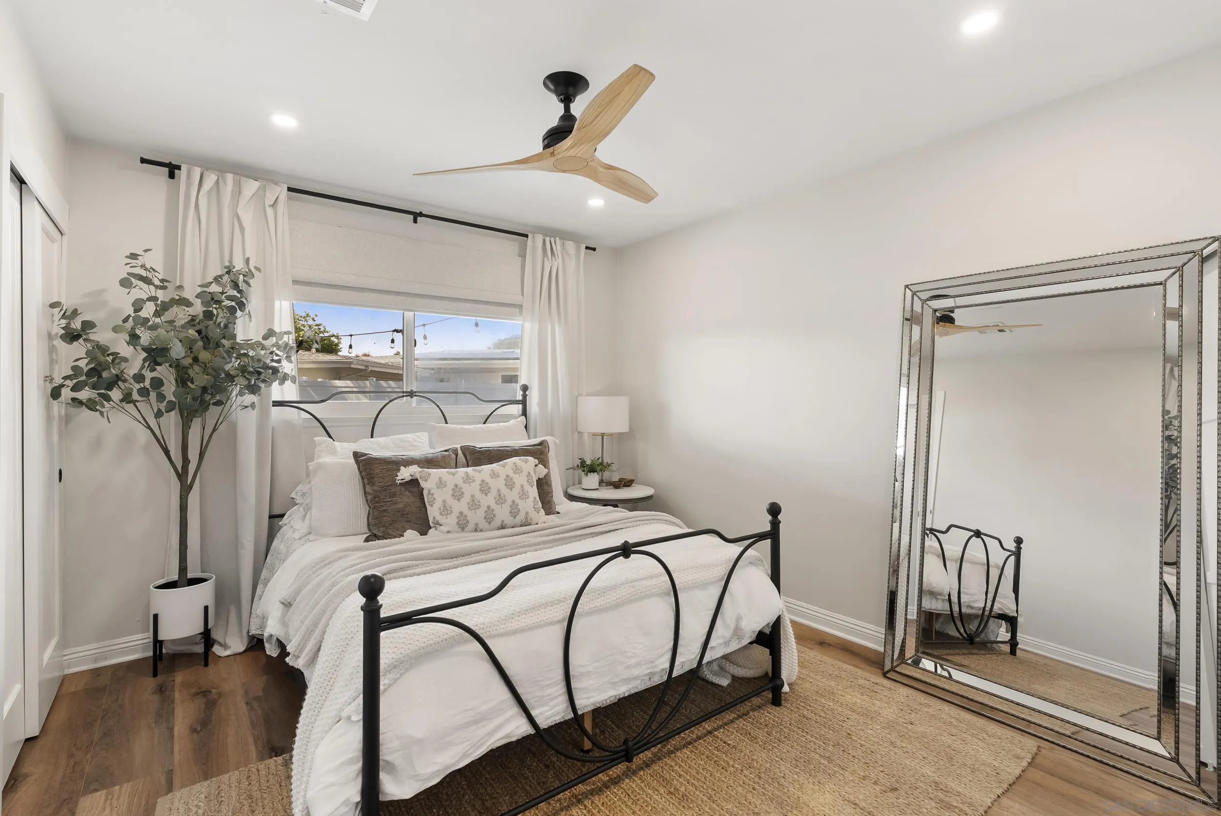 https://cdn.realtyfeed.com/cdn/127/260011337/e097ea70c6bdf65d5f2e11234b44bce2.webp