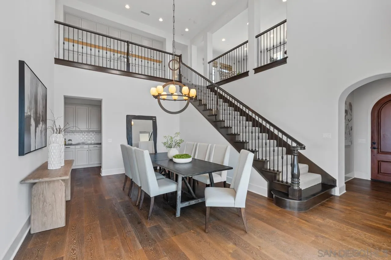 https://cdn.realtyfeed.com/cdn/127/260011341/1cfa1c997c6f989cf90d60d46d2a3c16.webp