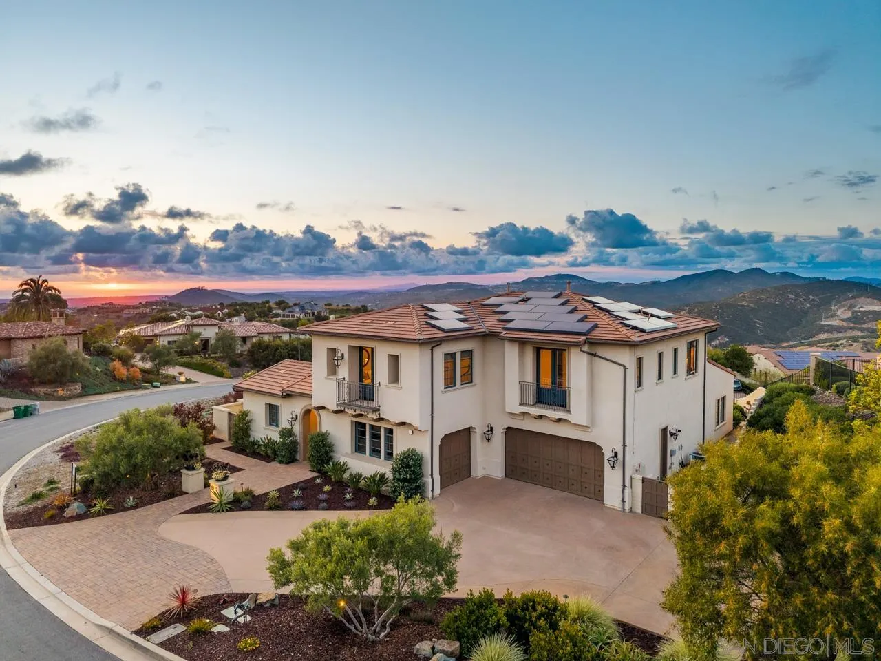 https://cdn.realtyfeed.com/cdn/127/260011341/4ba79dd99c28865a682d07f93b81f87f.webp