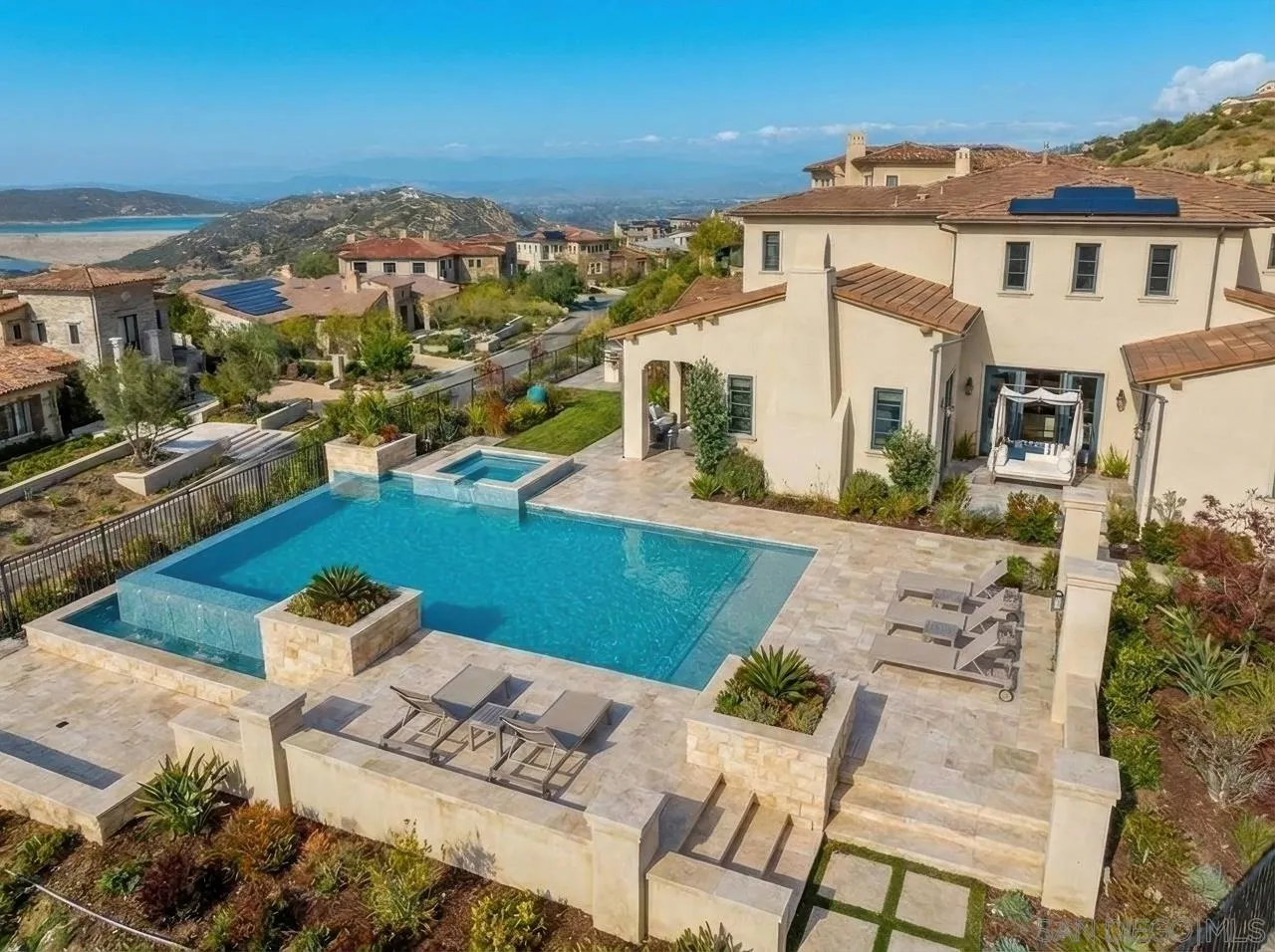 https://cdn.realtyfeed.com/cdn/127/260011341/4ec2ed7d7f08283e2ce73addb24048ca.webp