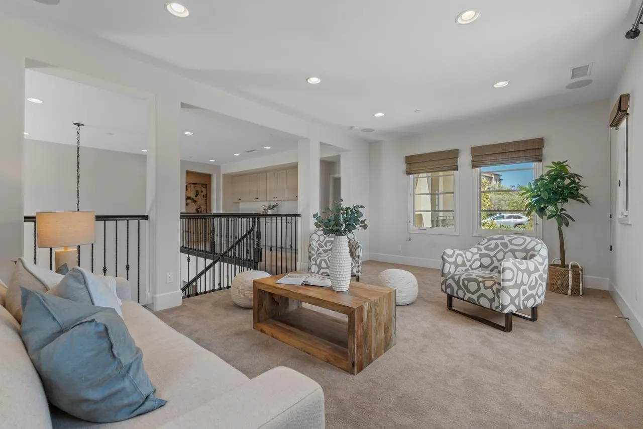 https://cdn.realtyfeed.com/cdn/127/260011341/a149a1ebec0a125ad03b551a8c8cee12.webp