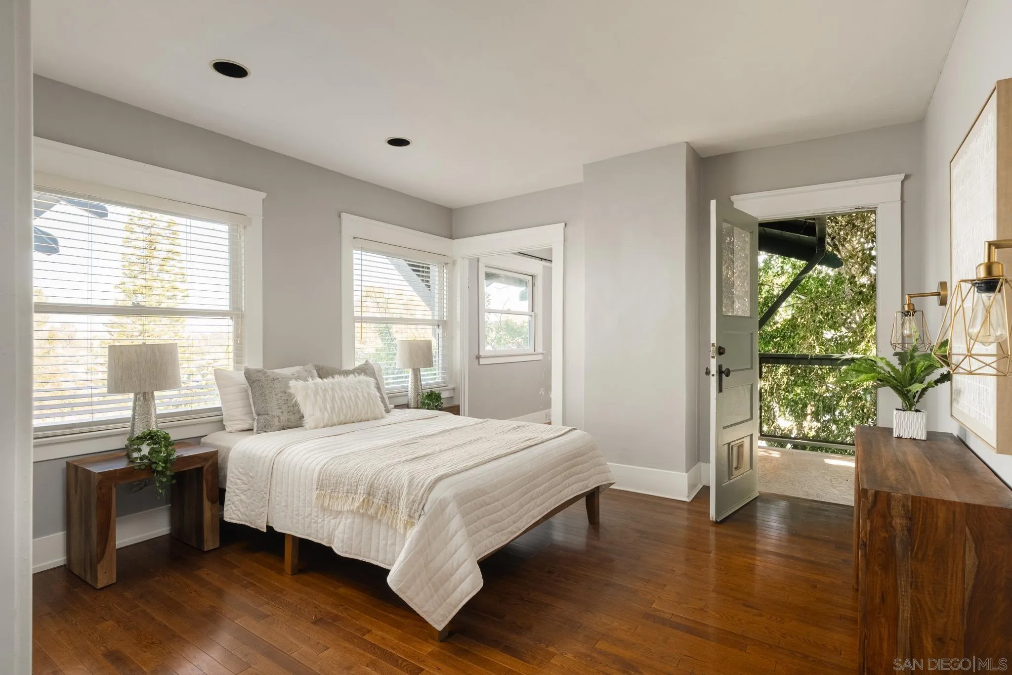 https://cdn.realtyfeed.com/cdn/127/260011343/2bdaf5e67fd9bb117c21e0b8b0eb8259.webp