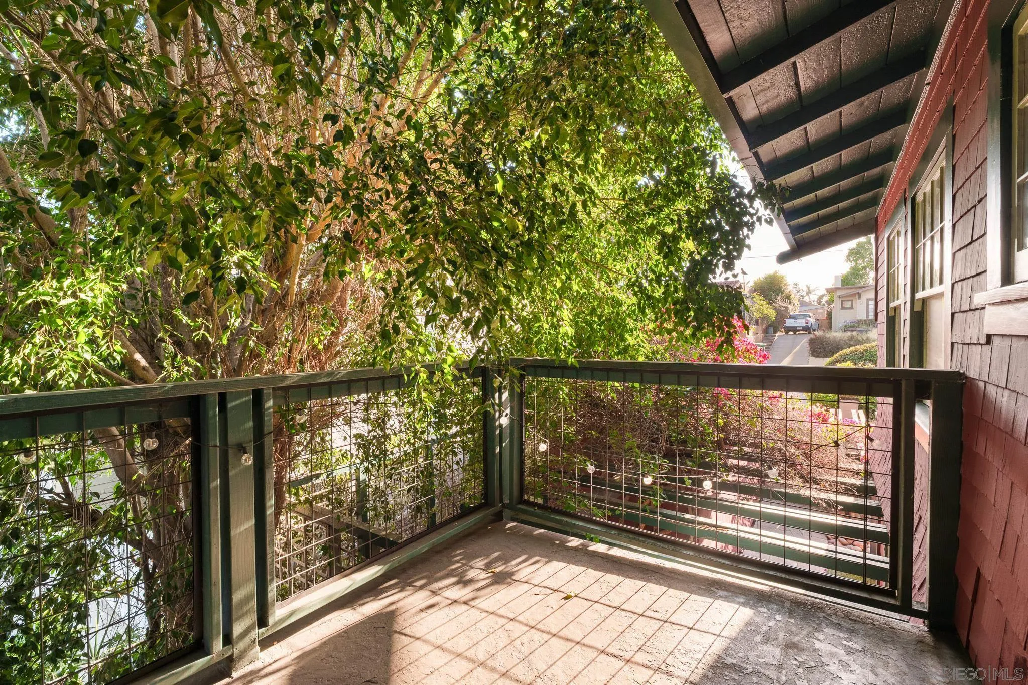 https://cdn.realtyfeed.com/cdn/127/260011343/81adbf2f9c35dfba607a3e2a3d4e77e3.webp