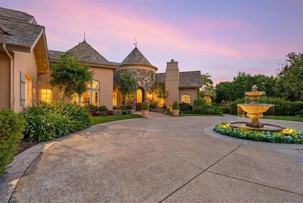 https://cdn.realtyfeed.com/cdn/127/260011346/55f5cdeb733bb5fc7576909ceb08bc2e.webp