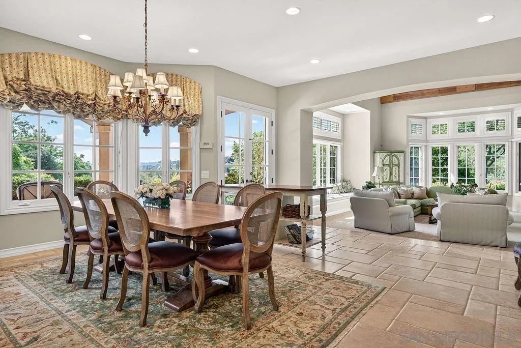 https://cdn.realtyfeed.com/cdn/127/260011346/8e88230390054d208eb972003472e4a5.webp