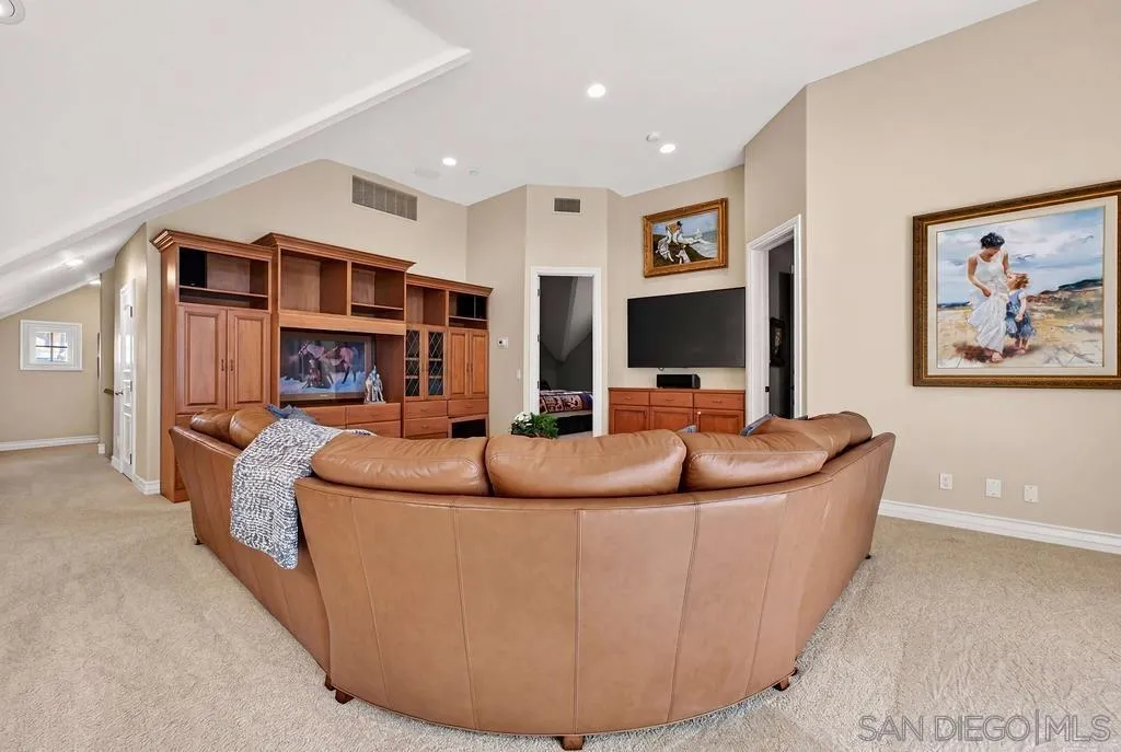https://cdn.realtyfeed.com/cdn/127/260011346/b50472aa6961c4fc31e7e739a7566d82.webp