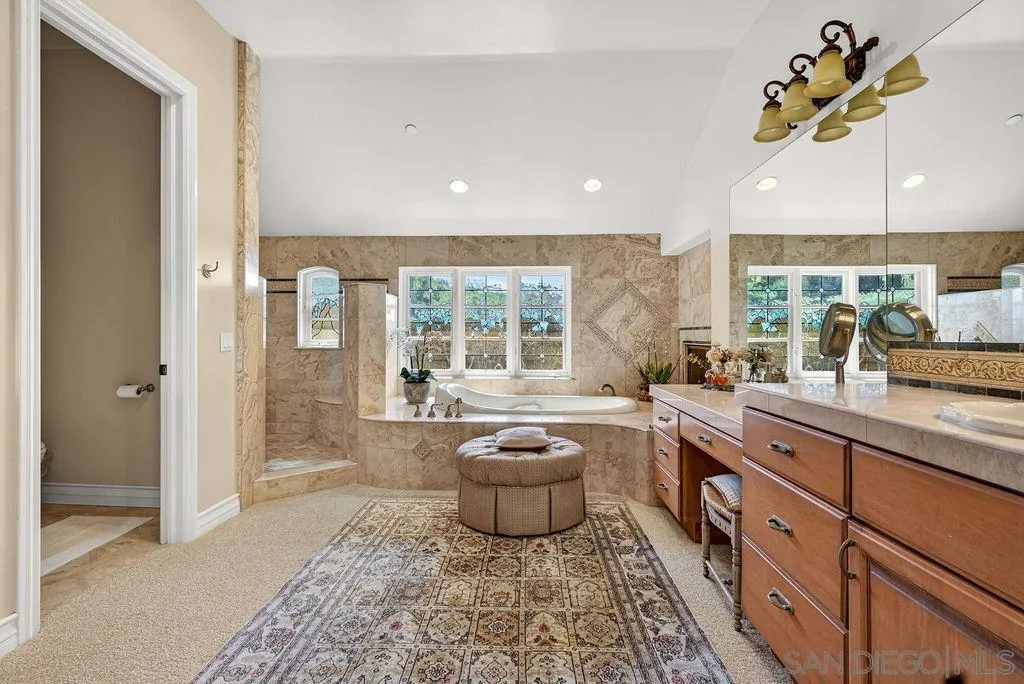 https://cdn.realtyfeed.com/cdn/127/260011346/bde9b2dcead575f77071d41292911bc9.webp