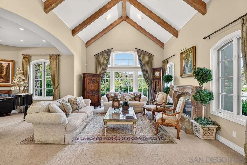 https://cdn.realtyfeed.com/cdn/127/260011346/e66530e2b5f54f834b418bef5e38f98d.webp