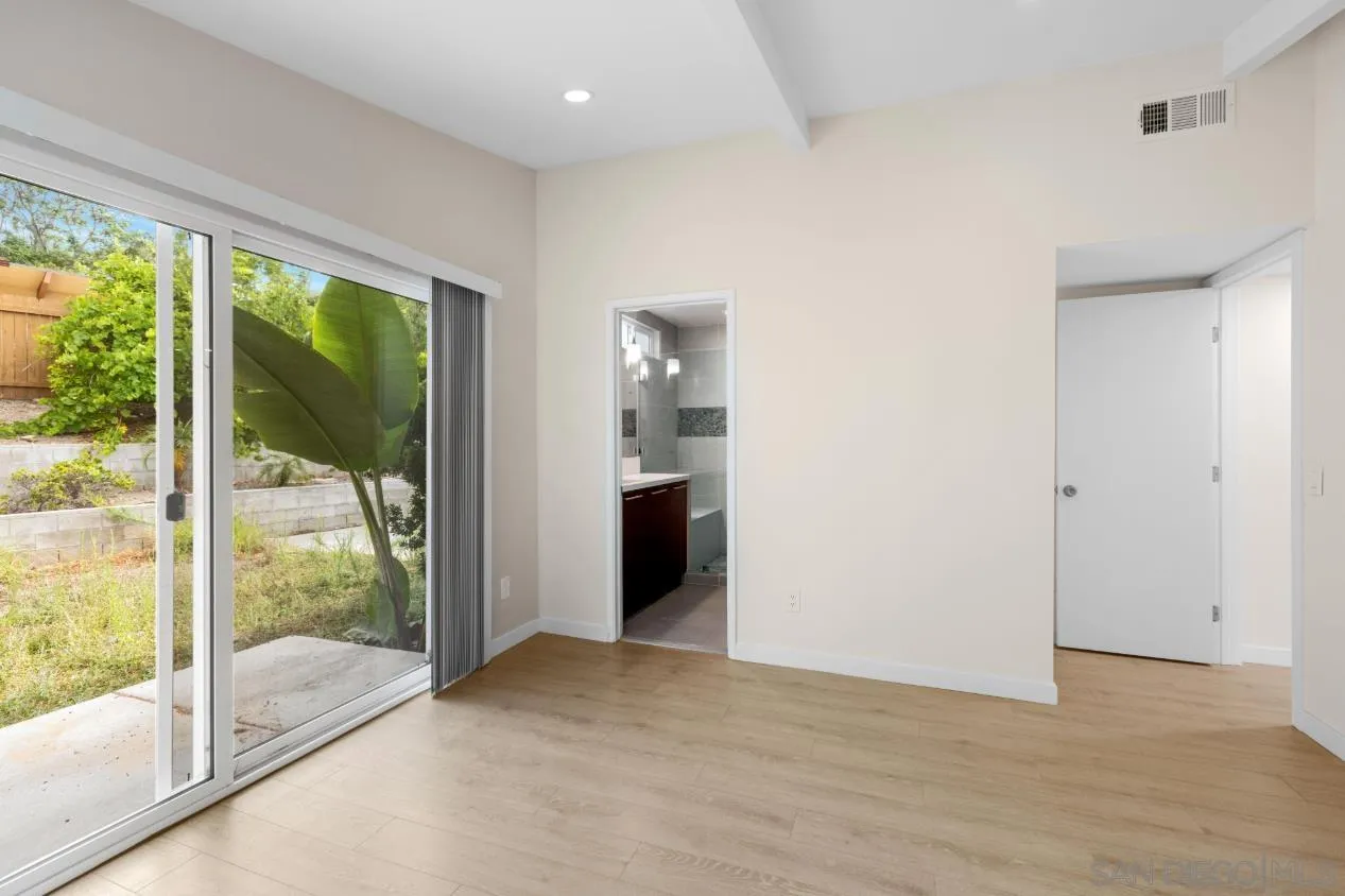 https://cdn.realtyfeed.com/cdn/127/260011347/d46b1824181b949748ef1d5df94846b6.webp