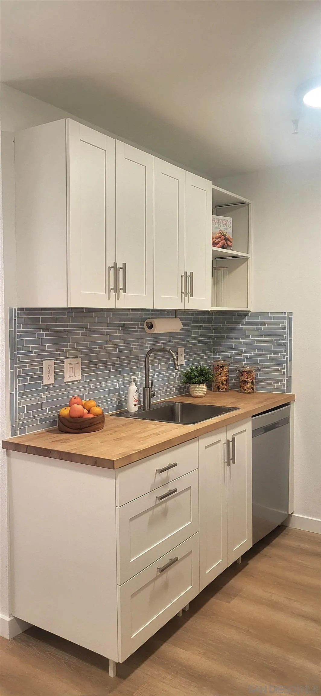 https://cdn.realtyfeed.com/cdn/127/260011349/3166c93c97a3565a9828c43d23007d7e.webp