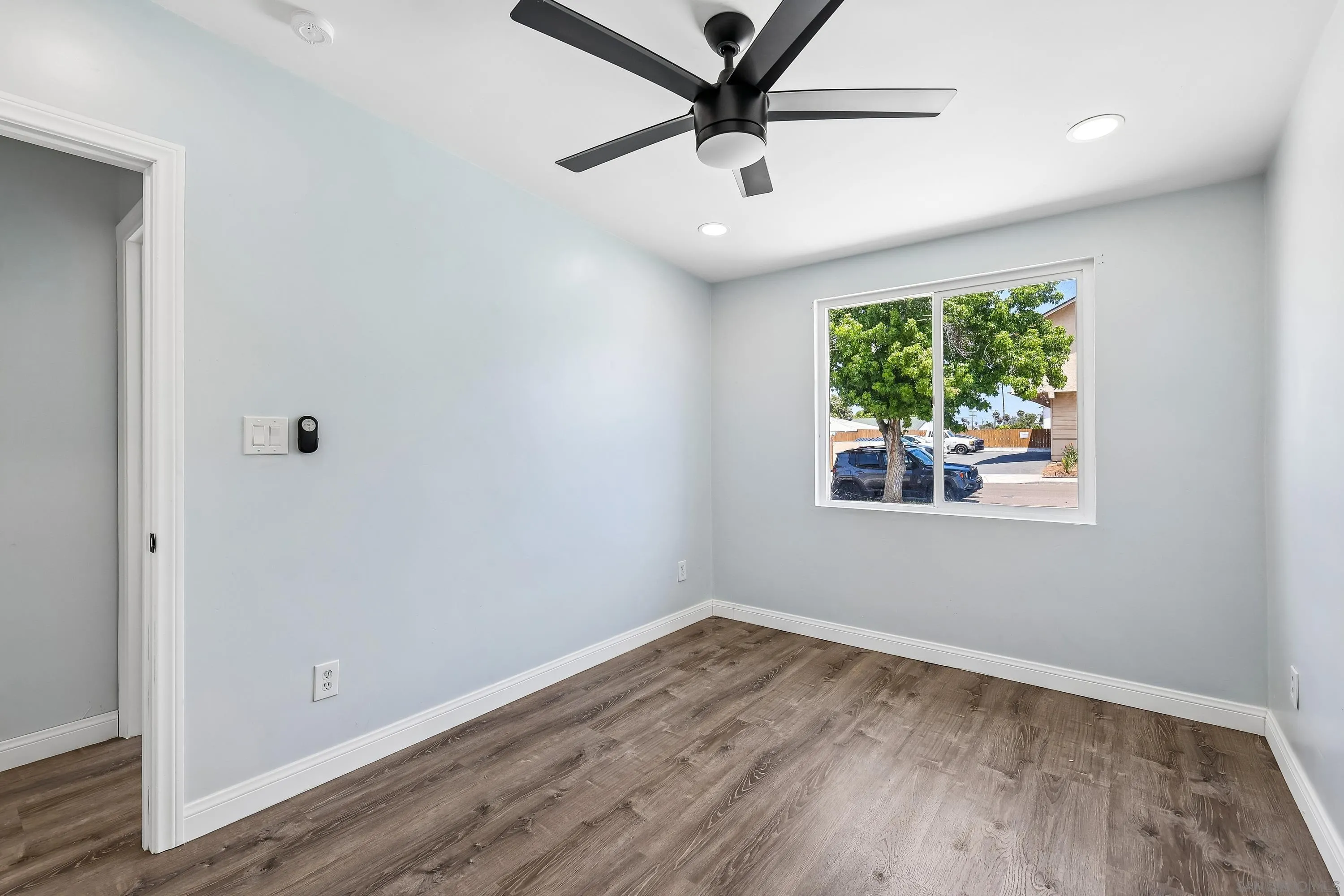 https://cdn.realtyfeed.com/cdn/127/260011350/2e2d332be4499f2279423c427d0c4916.webp