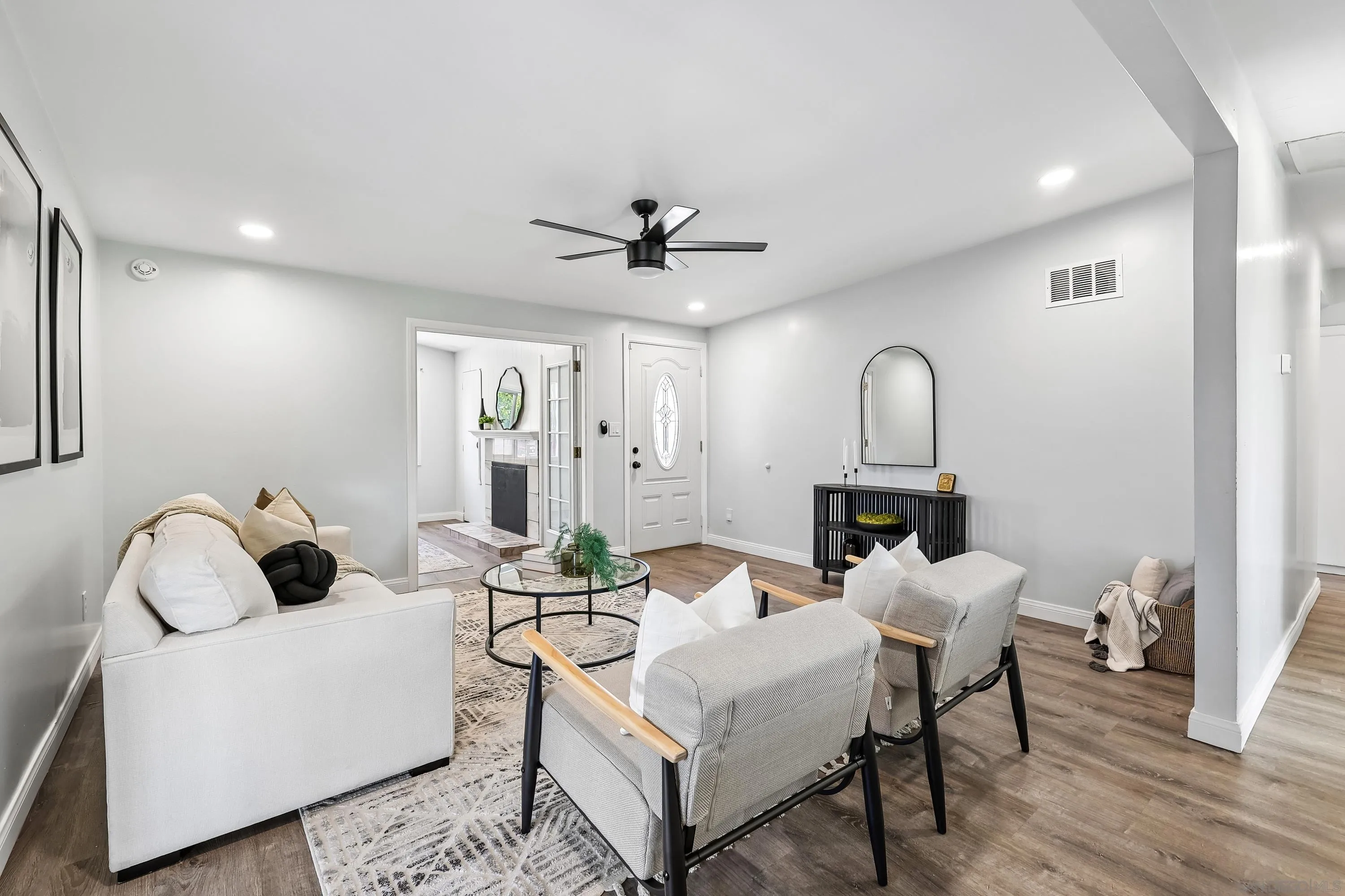https://cdn.realtyfeed.com/cdn/127/260011350/eb68a50ede99c0b1a8f0b6041f595156.webp