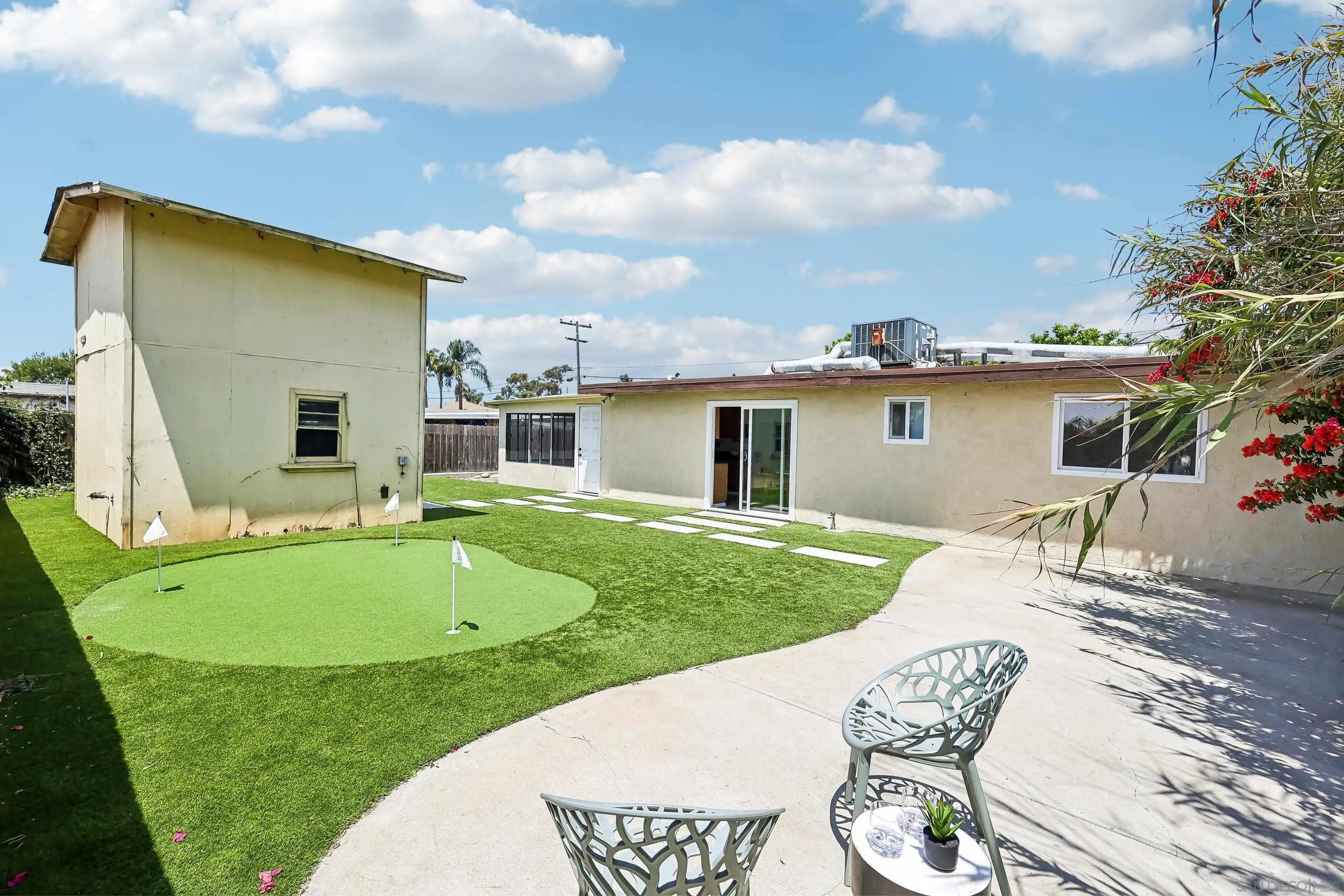 https://cdn.realtyfeed.com/cdn/127/260011350/eeccc2cc678e6184f29b7565674b8103.webp