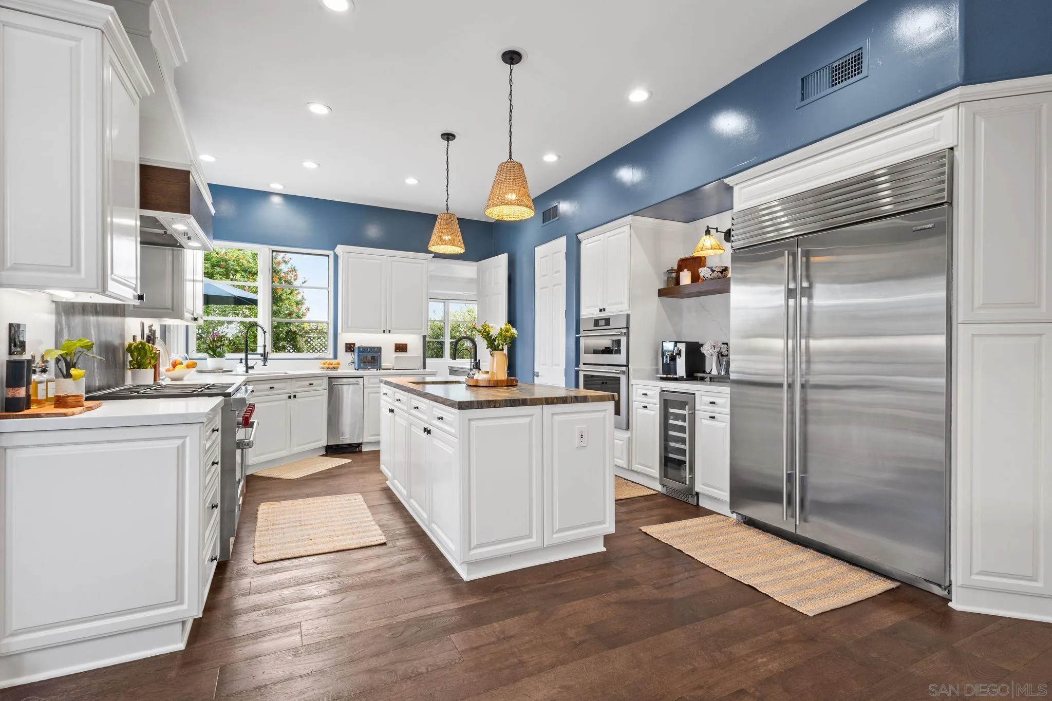 https://cdn.realtyfeed.com/cdn/127/260011351/039832201d776aab3380e5eee8b08376.webp