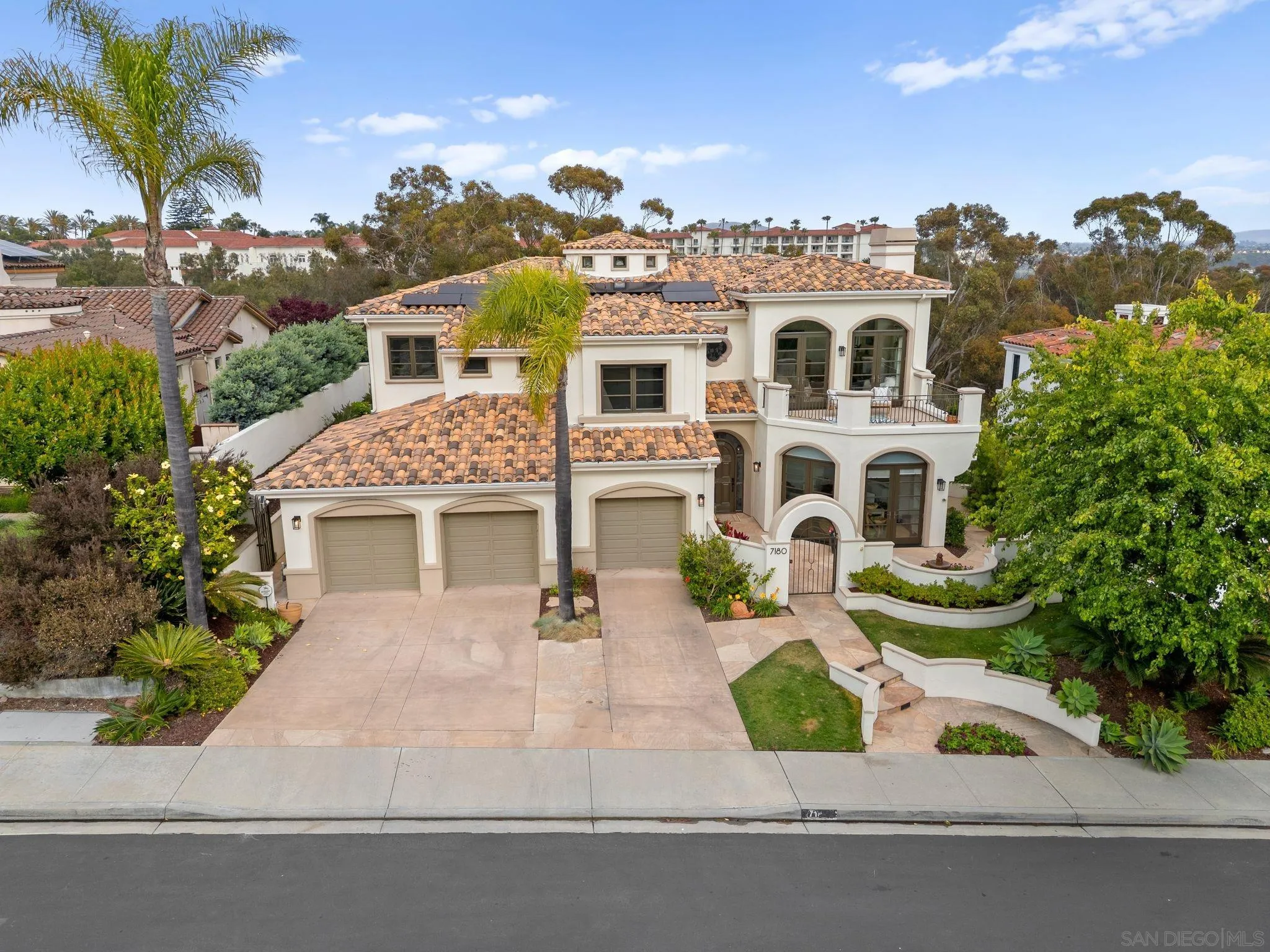 https://cdn.realtyfeed.com/cdn/127/260011351/0463483808f34cf0d8d891dde664845c.webp