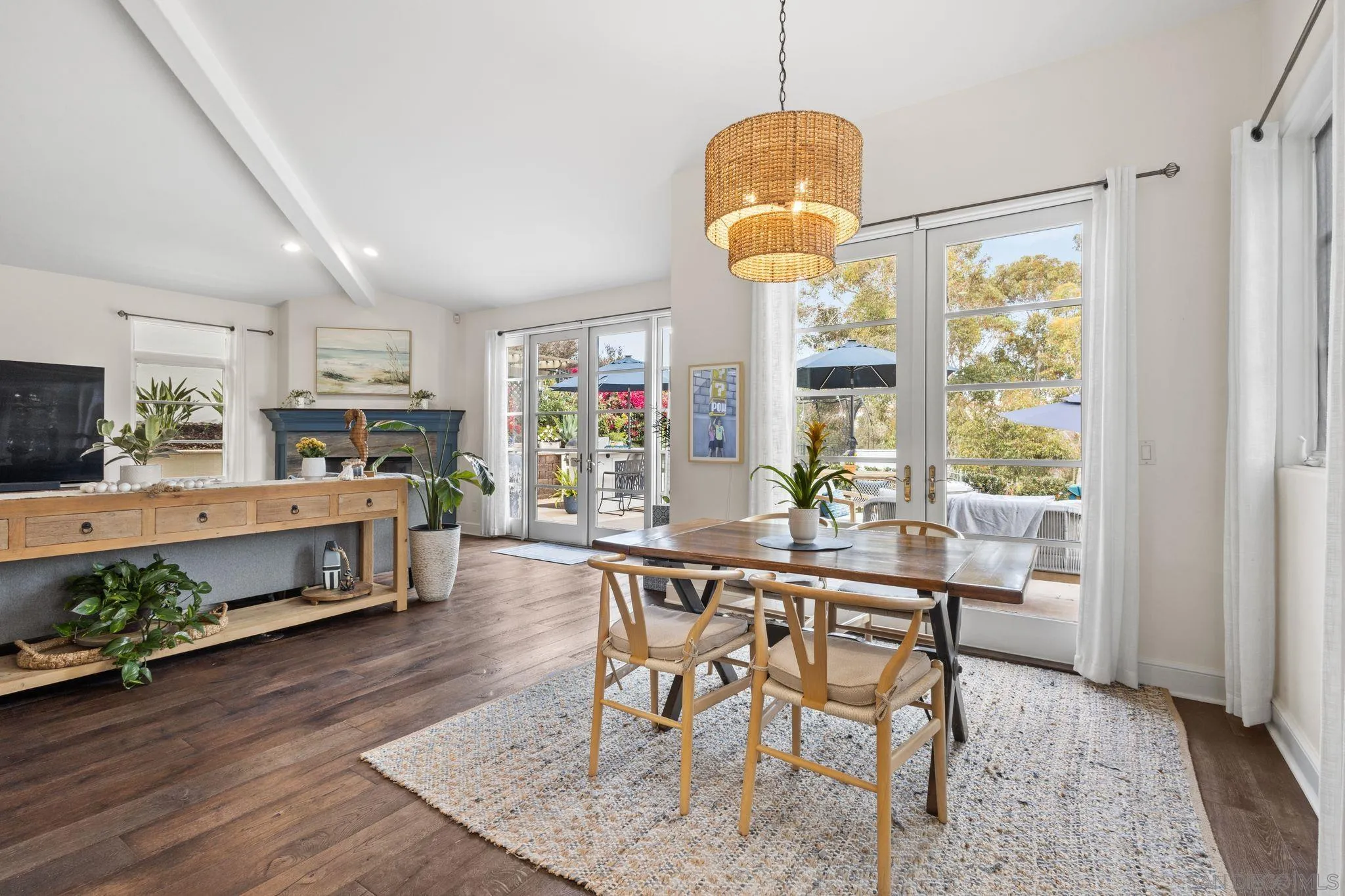 https://cdn.realtyfeed.com/cdn/127/260011351/08df0f8af233986ff59607539aa70a47.webp