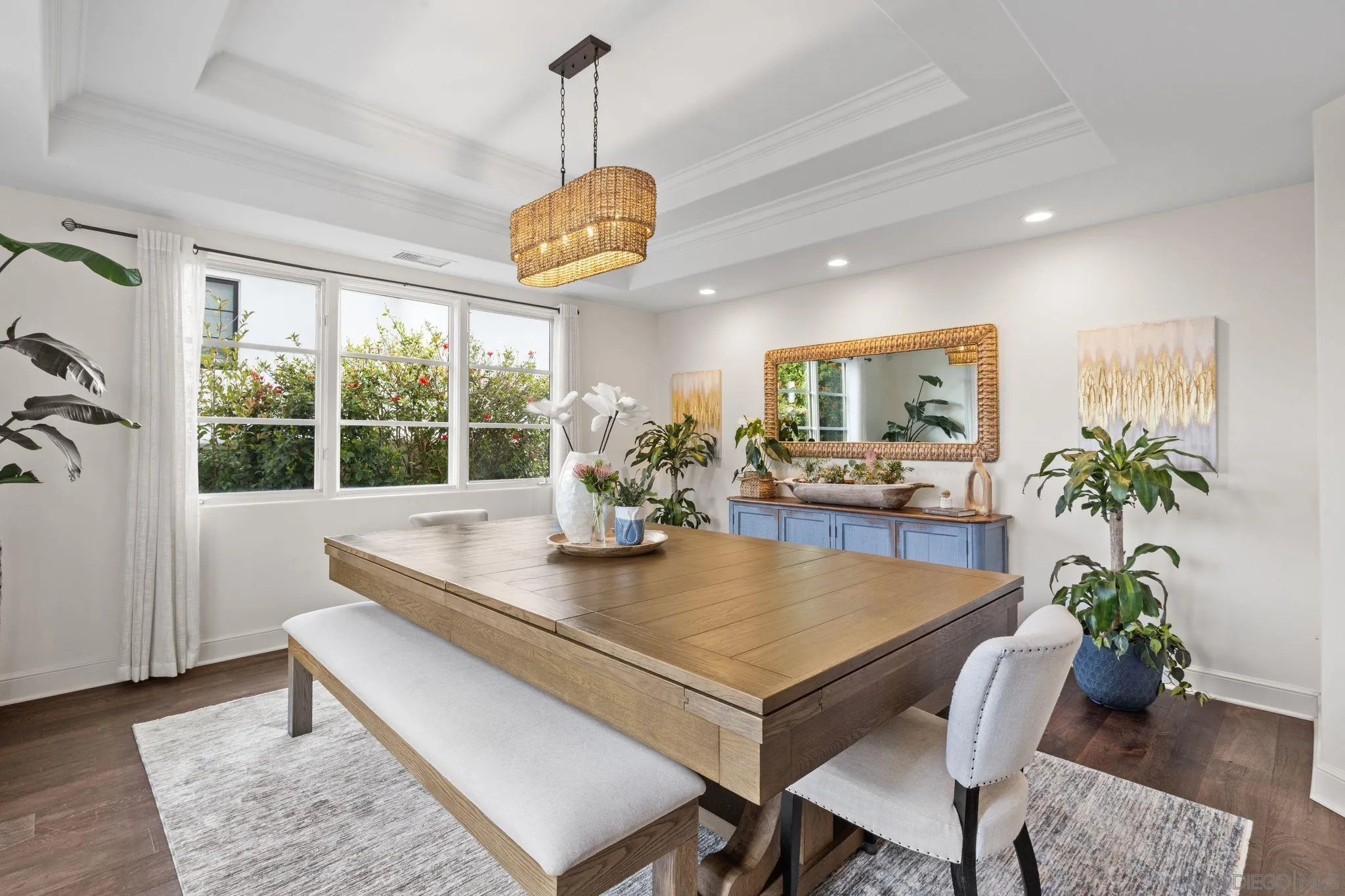 https://cdn.realtyfeed.com/cdn/127/260011351/39324ae2b454e13902f21f670f23e4da.webp