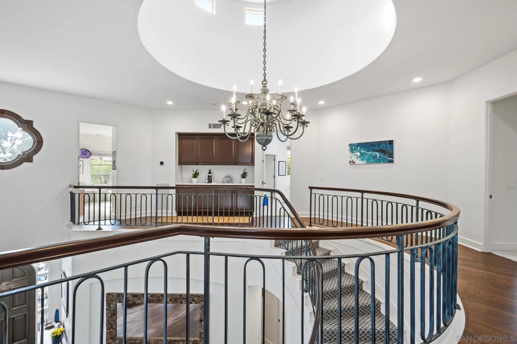 https://cdn.realtyfeed.com/cdn/127/260011351/ce351a5ef92bbec5d27c0573fd59c82b.webp