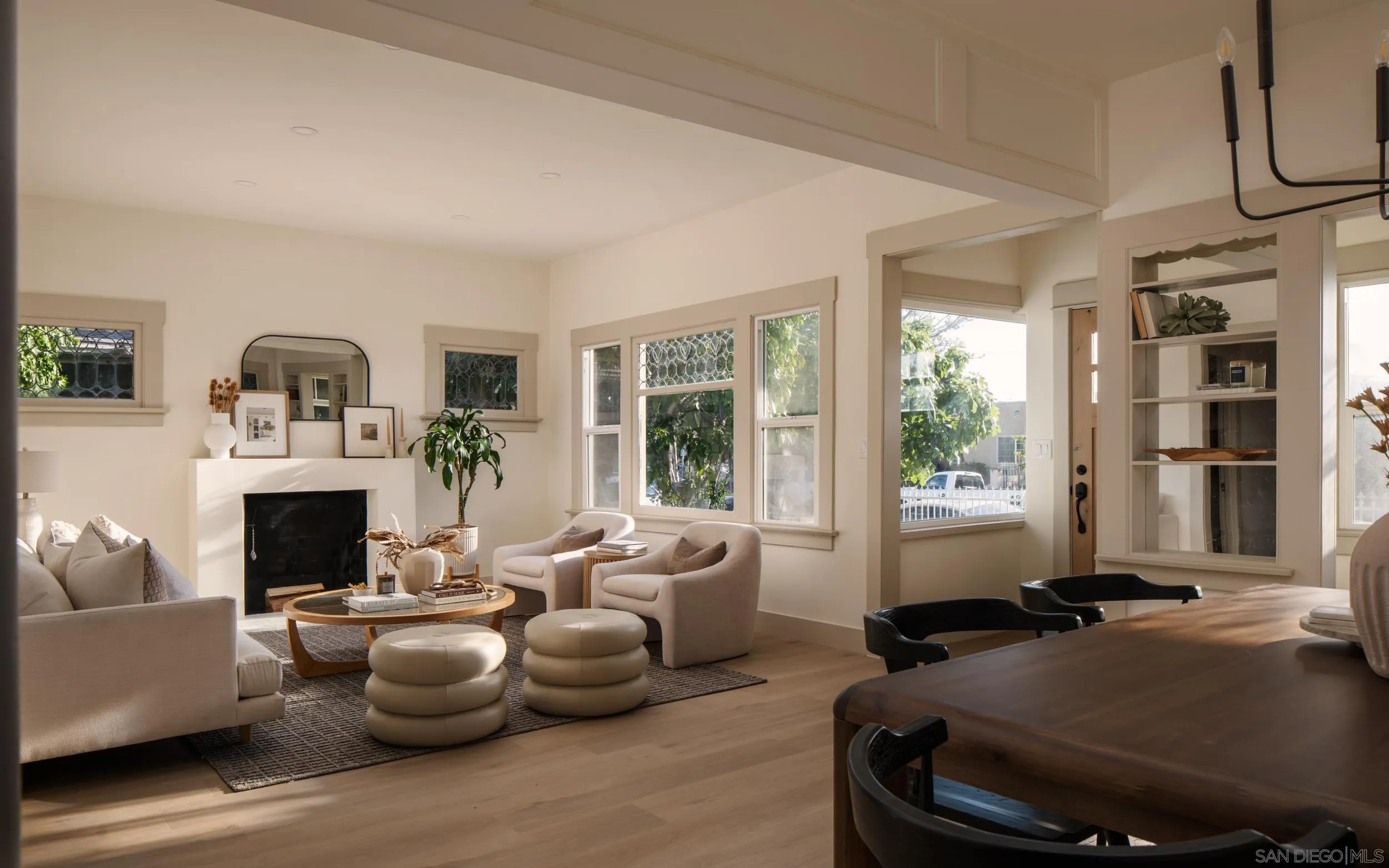 https://cdn.realtyfeed.com/cdn/127/260011353/72867e8baaf9250dd2f9bc4150449f30.webp
