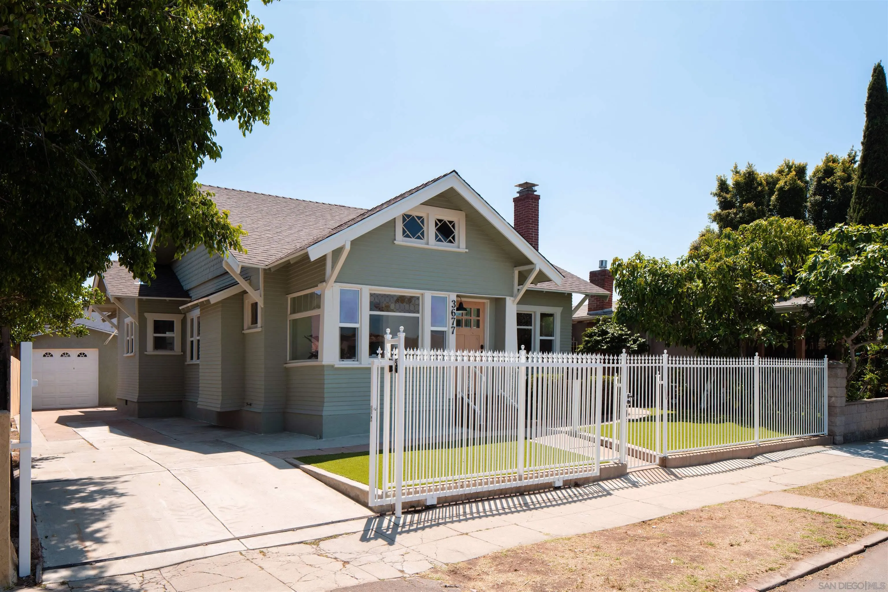 https://cdn.realtyfeed.com/cdn/127/260011353/7c97d9fec962891ad78f713856de469d.webp