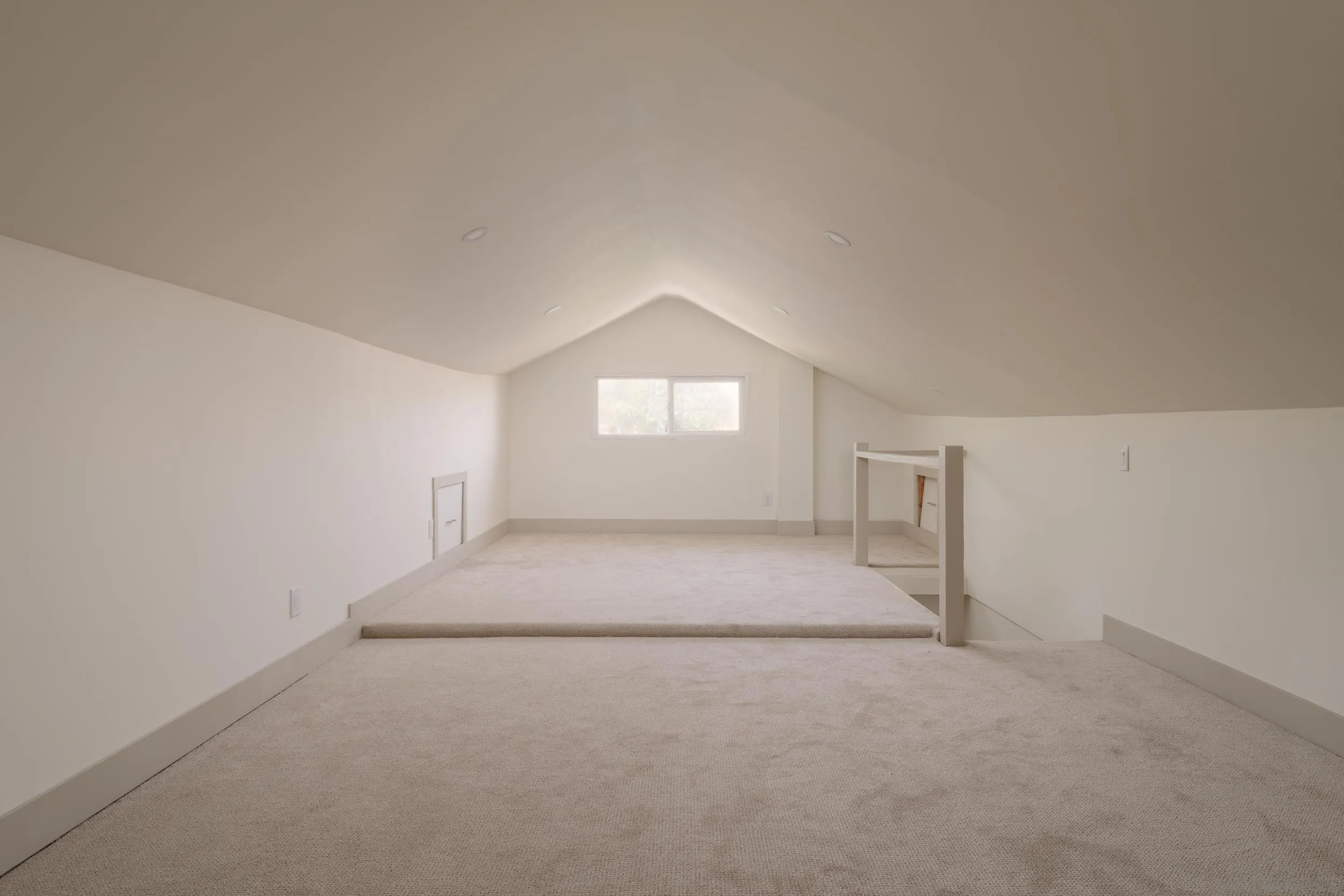 https://cdn.realtyfeed.com/cdn/127/260011353/91582a585d1625235e63ce9dfb5e4088.webp
