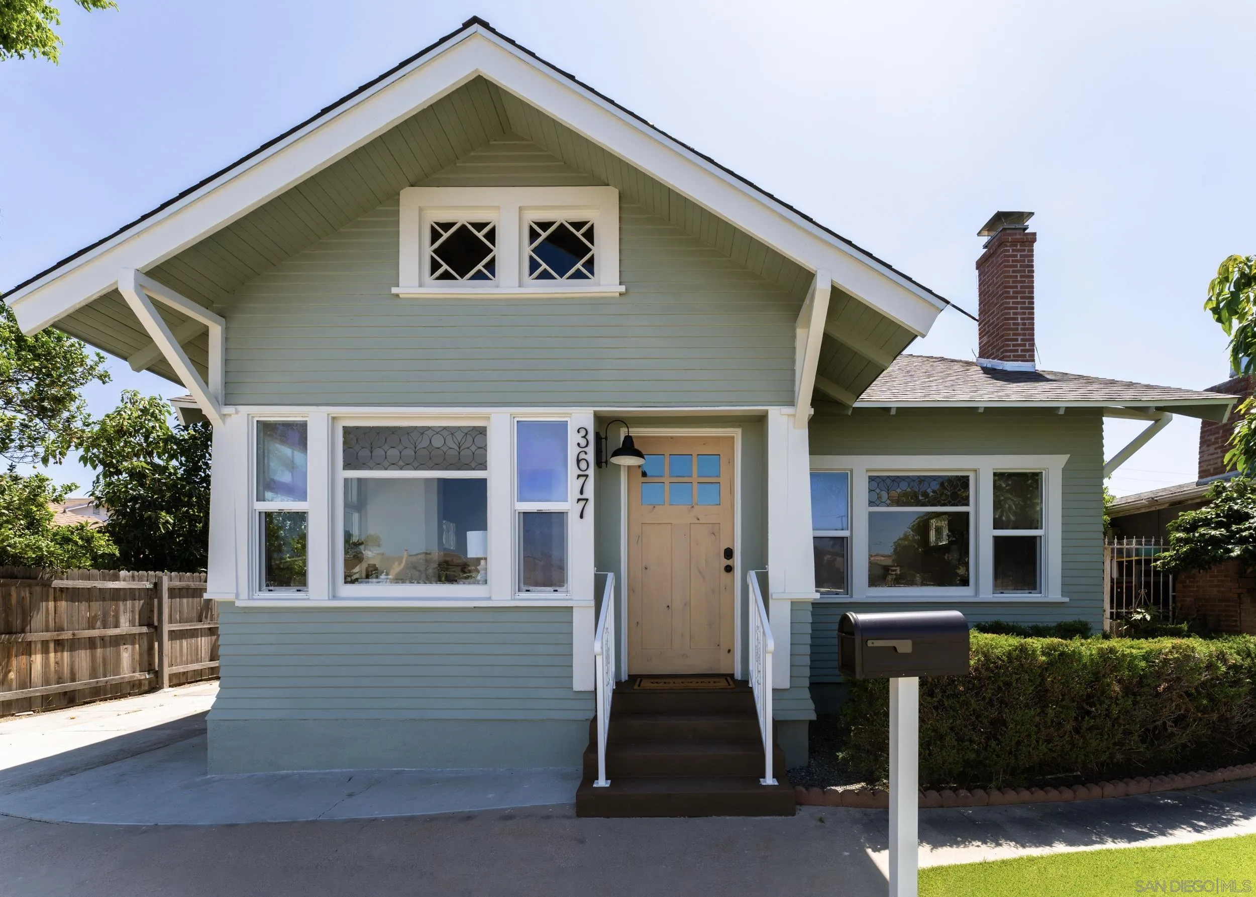 https://cdn.realtyfeed.com/cdn/127/260011353/a8881fda093fd1a36de7218bf4284e13.webp