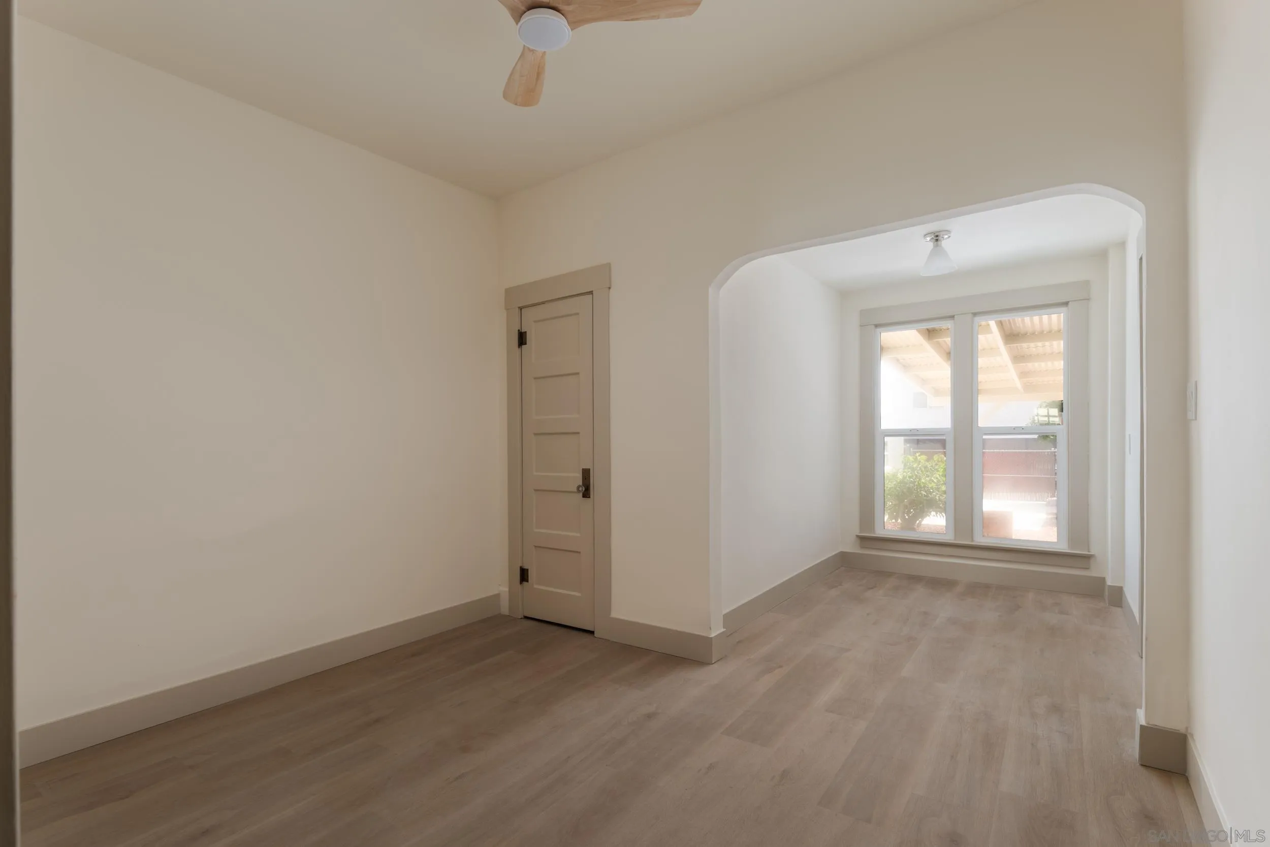 https://cdn.realtyfeed.com/cdn/127/260011353/f782bf2b50dba349a30b2d30cb29484e.webp