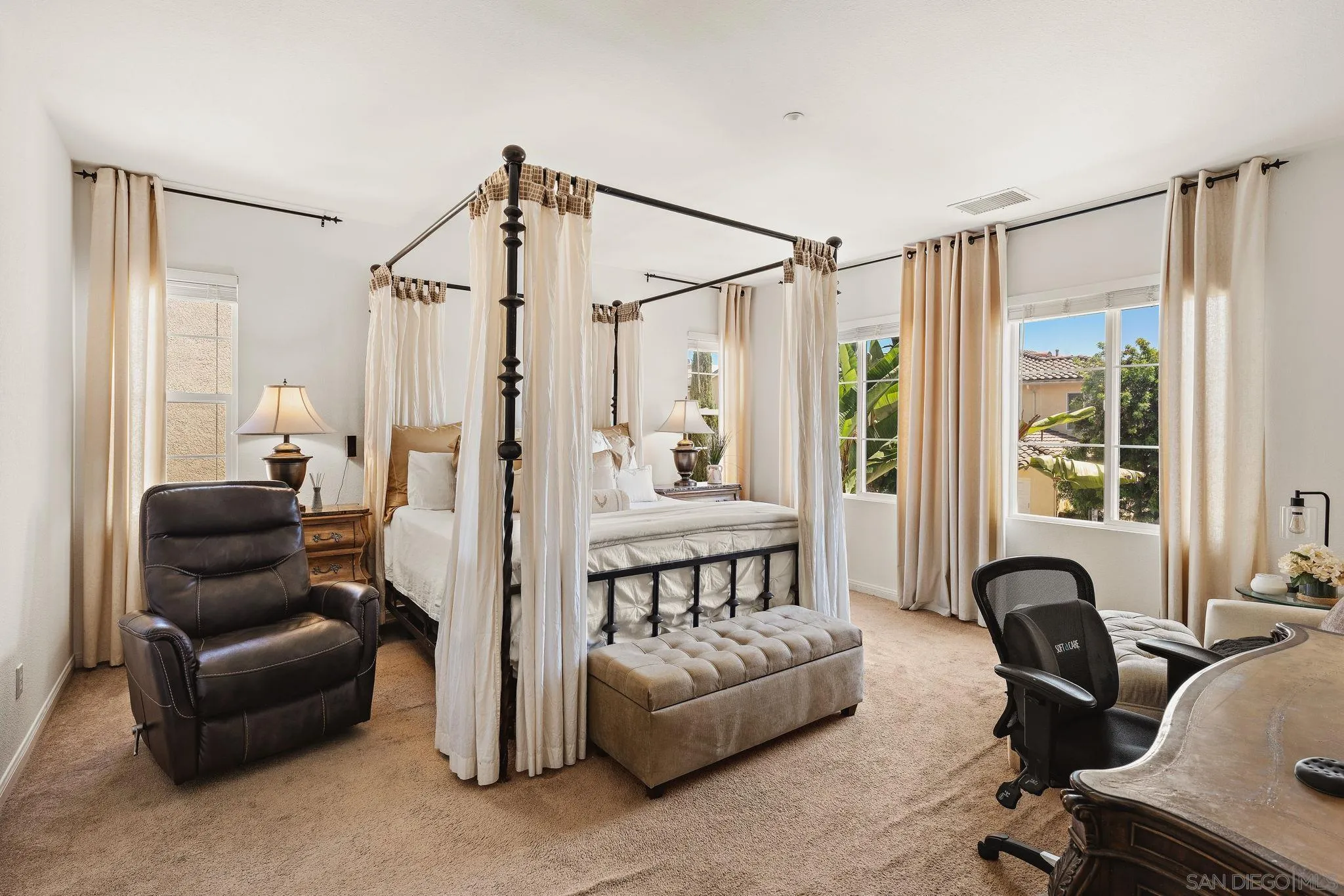 https://cdn.realtyfeed.com/cdn/127/260011358/5cc5e791e5593225aee981cb131737b4.webp