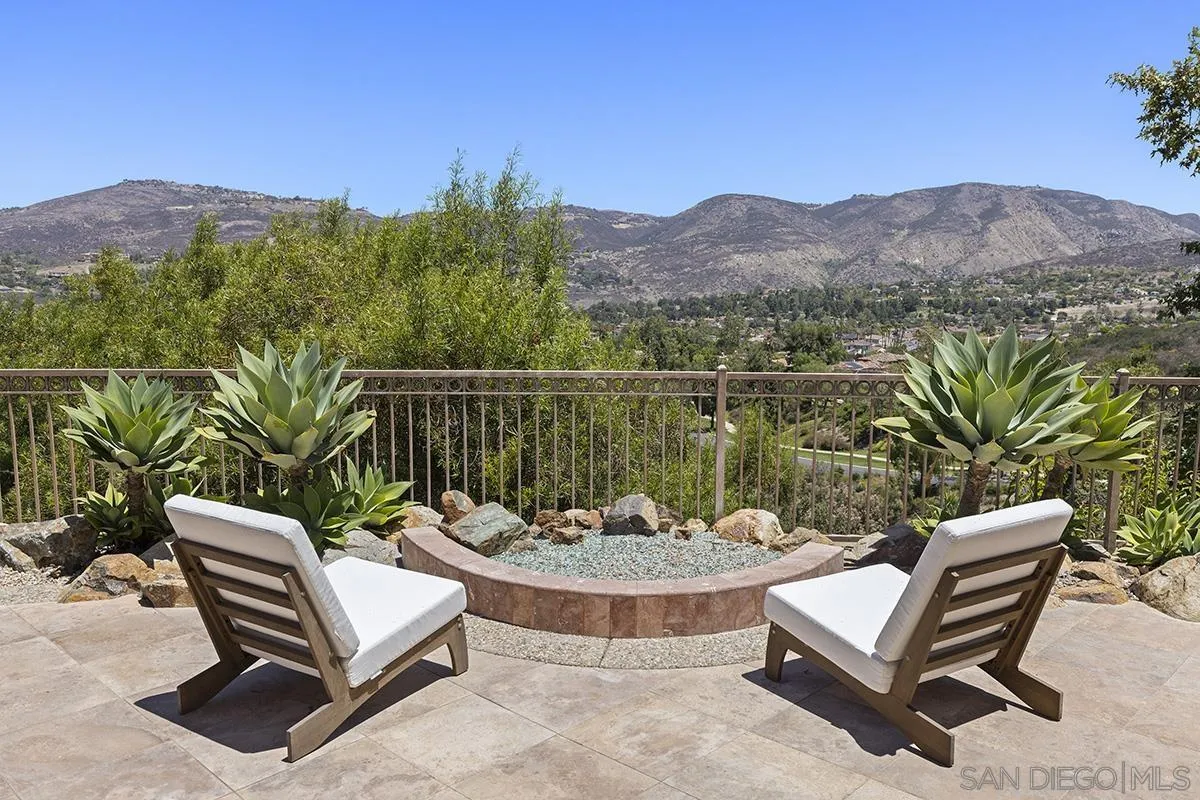 https://cdn.realtyfeed.com/cdn/127/260011360/0517041350cb485ffe2f22853088be22.webp