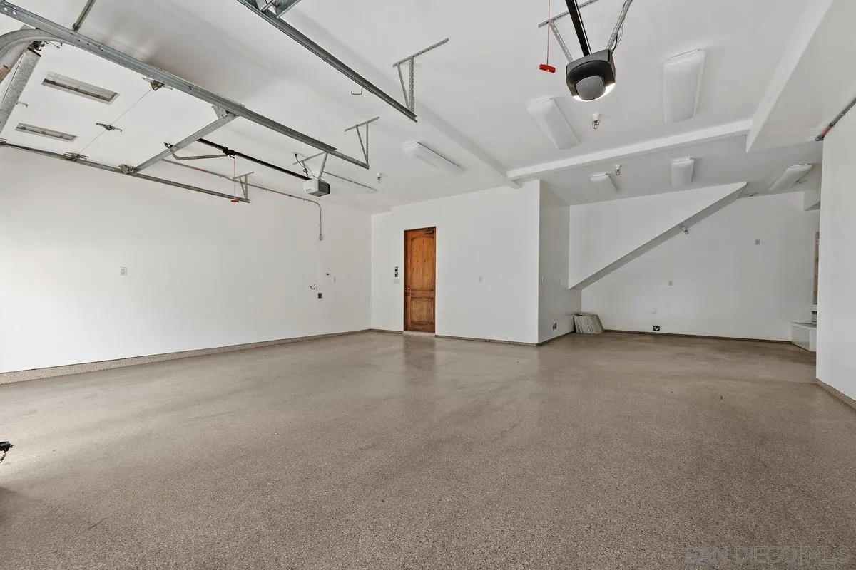 https://cdn.realtyfeed.com/cdn/127/260011360/bbb07c1a3d372a34034f9ea342368c7c.webp