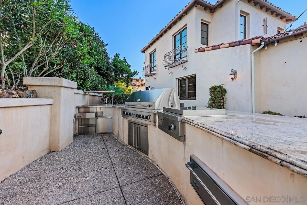 https://cdn.realtyfeed.com/cdn/127/260011360/daefb2bbd0f5db95be61b016fdc4b909.webp