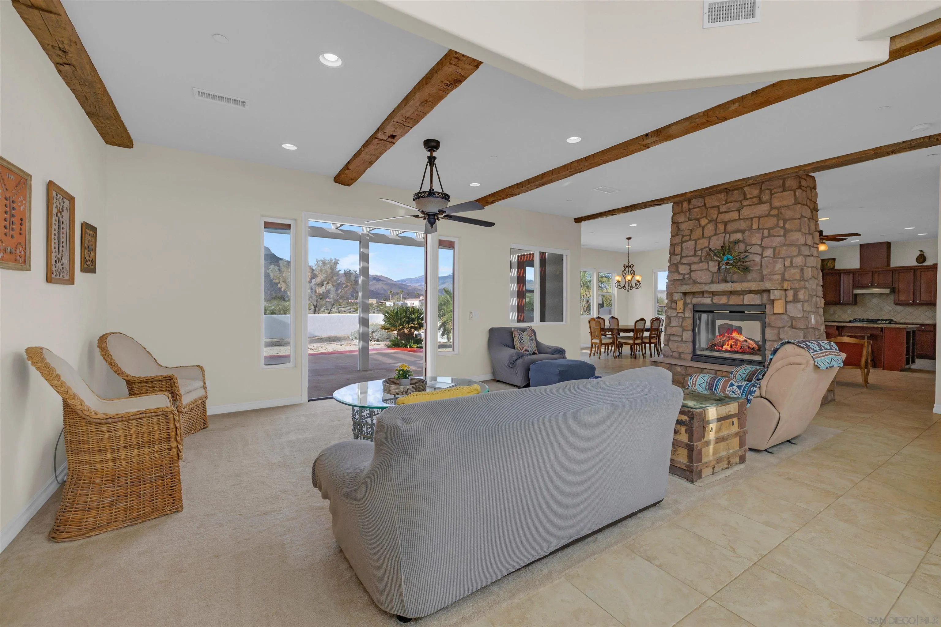 https://cdn.realtyfeed.com/cdn/127/260011361/1995d9e7a2abcdaf8cec4524eab4845e.webp