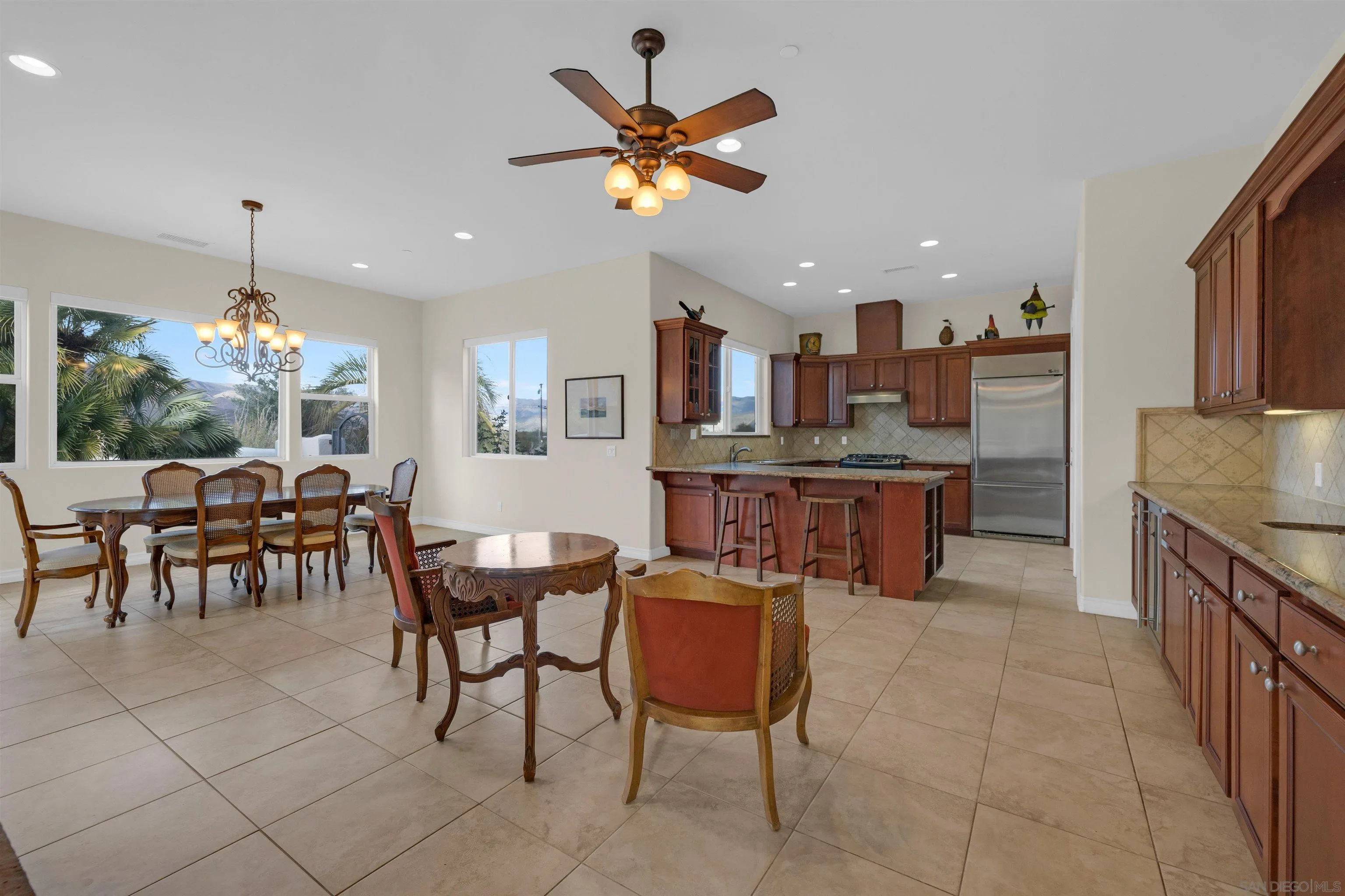 https://cdn.realtyfeed.com/cdn/127/260011361/6ca2a340d8e32a5de28c63efc14b8ba6.webp