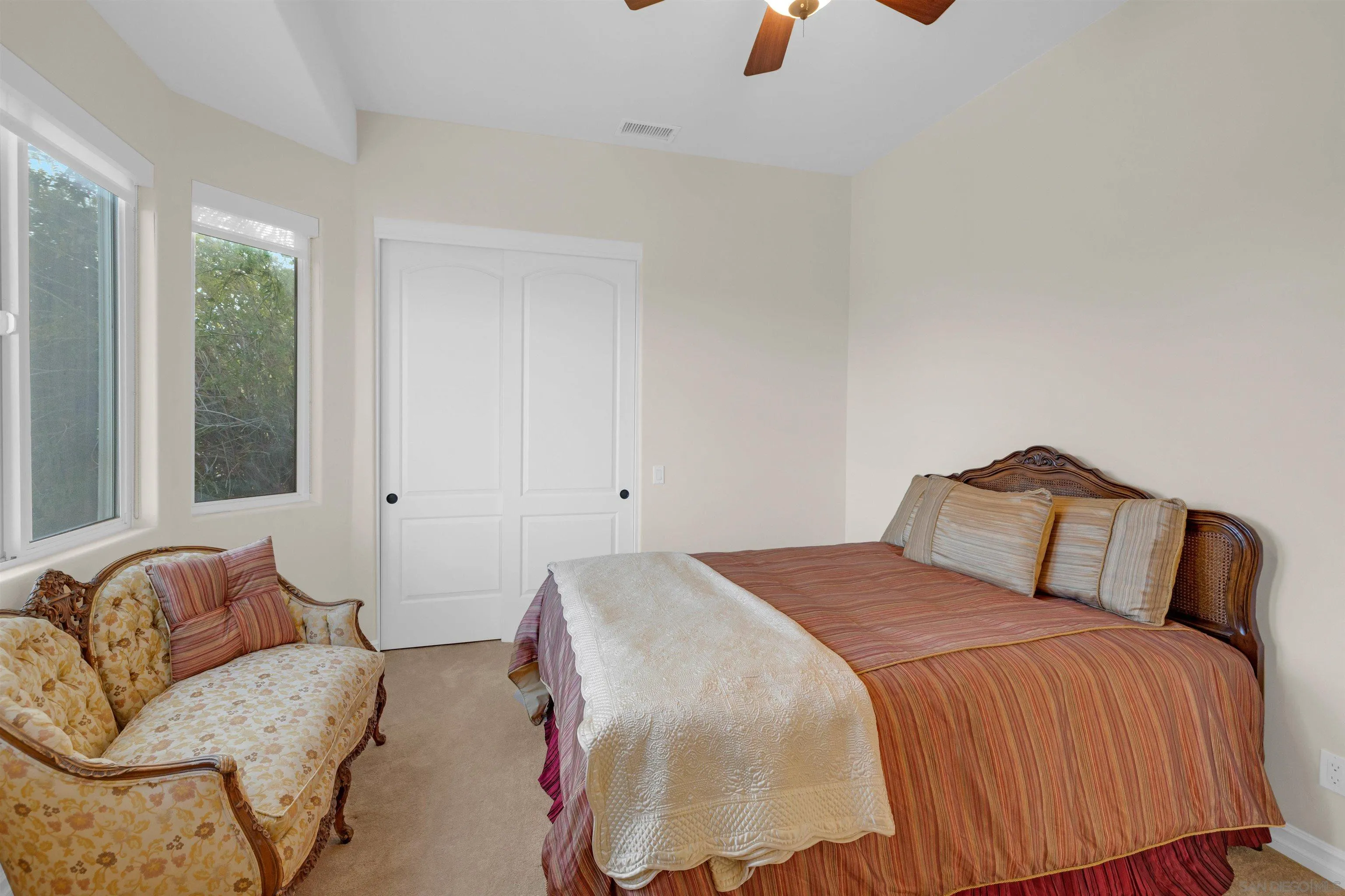https://cdn.realtyfeed.com/cdn/127/260011361/9dcb38e10c1825e1eee334a43a3ffec7.webp