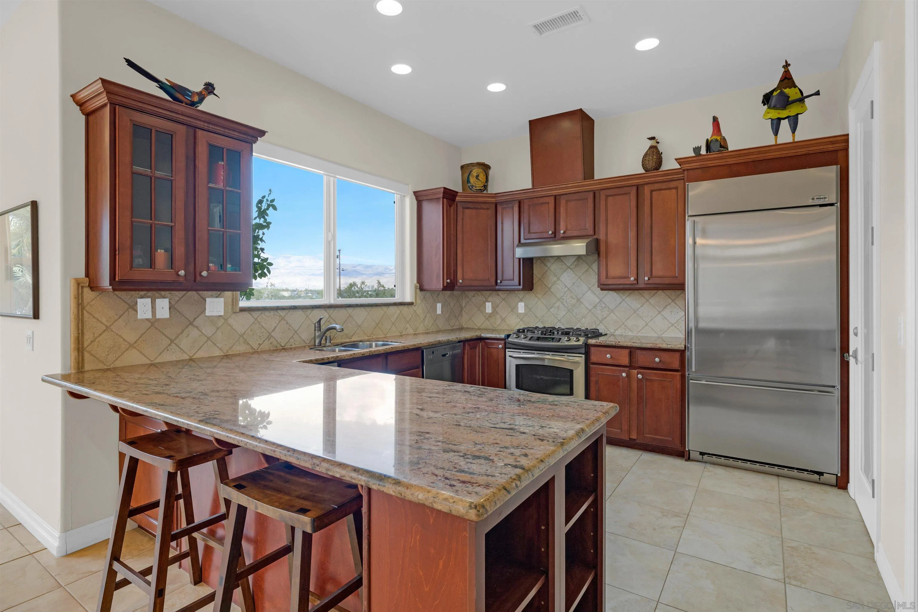 https://cdn.realtyfeed.com/cdn/127/260011361/a72e492343e9877d2218f458df6b14b8.webp