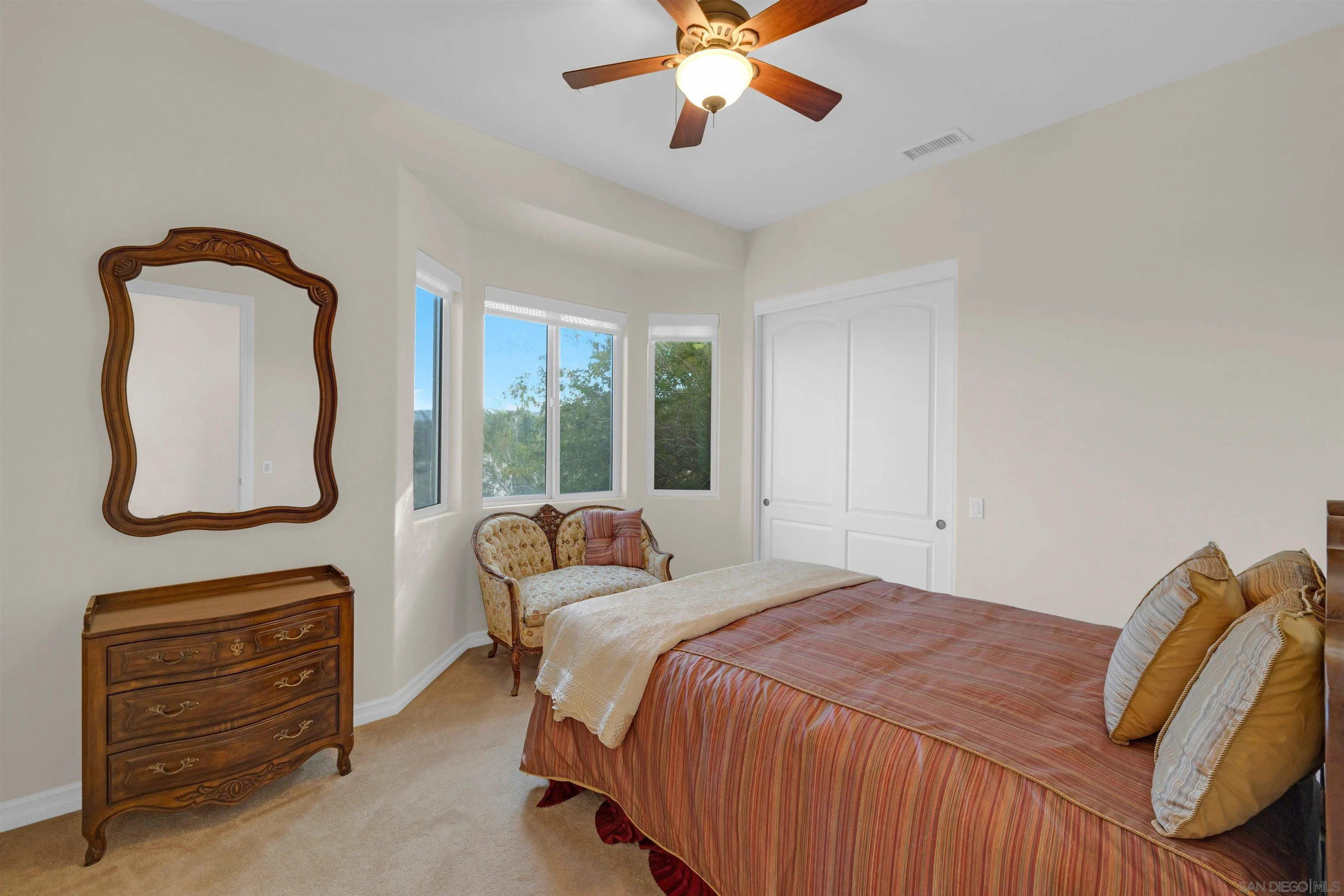 https://cdn.realtyfeed.com/cdn/127/260011361/c5ff8a65c5c990850b6b0ee529cde6f7.webp