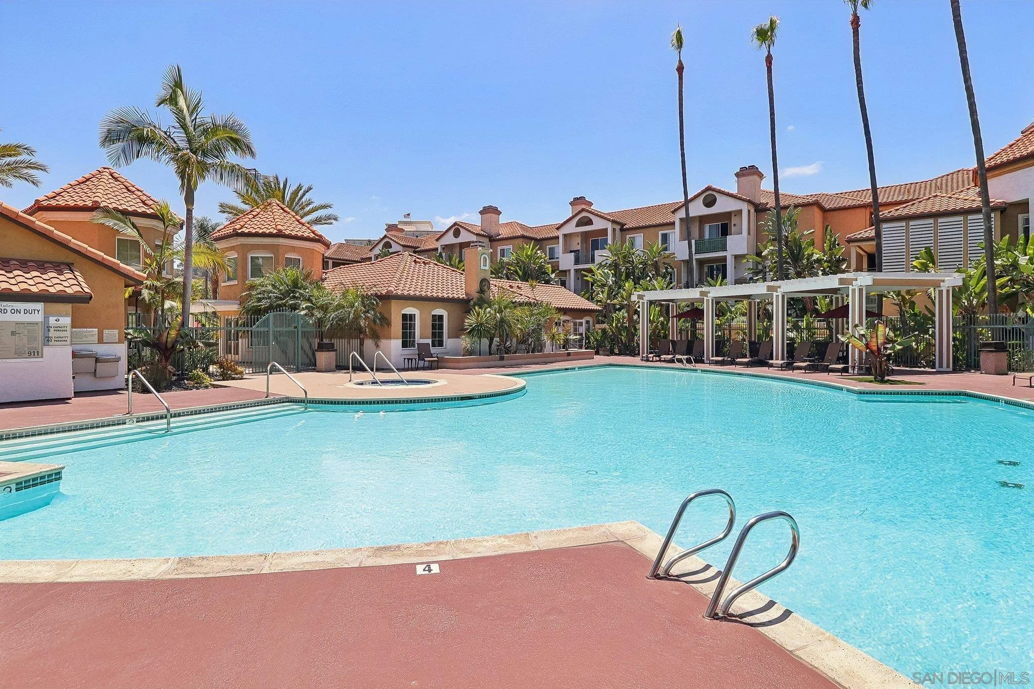 https://cdn.realtyfeed.com/cdn/127/260011363/16e7f5b65f63f2b80ea232c92012965b.webp
